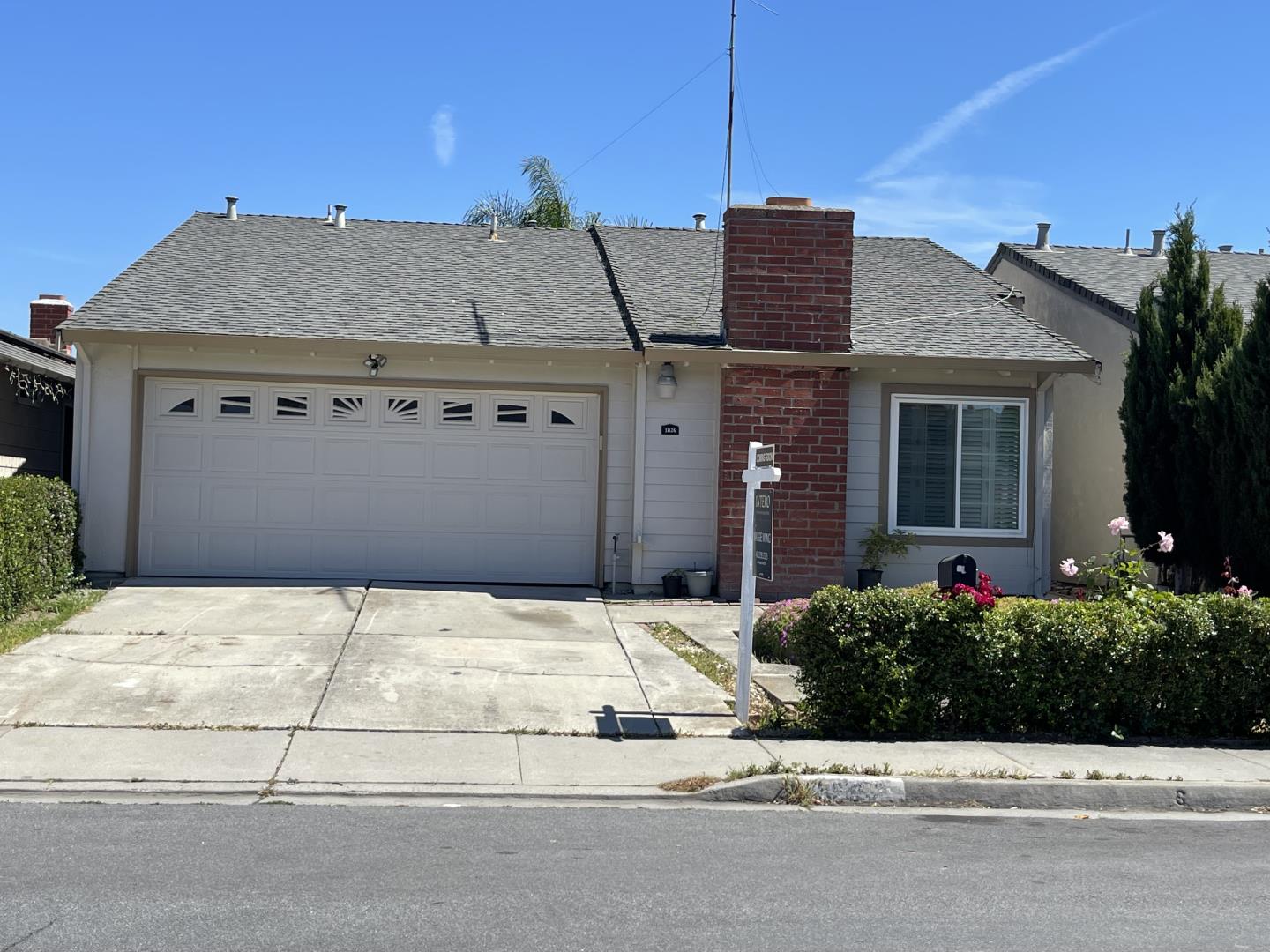 Detail Gallery Image 4 of 30 For 1826 Perrone Cir, San Jose,  CA 95116 - 3 Beds | 2 Baths