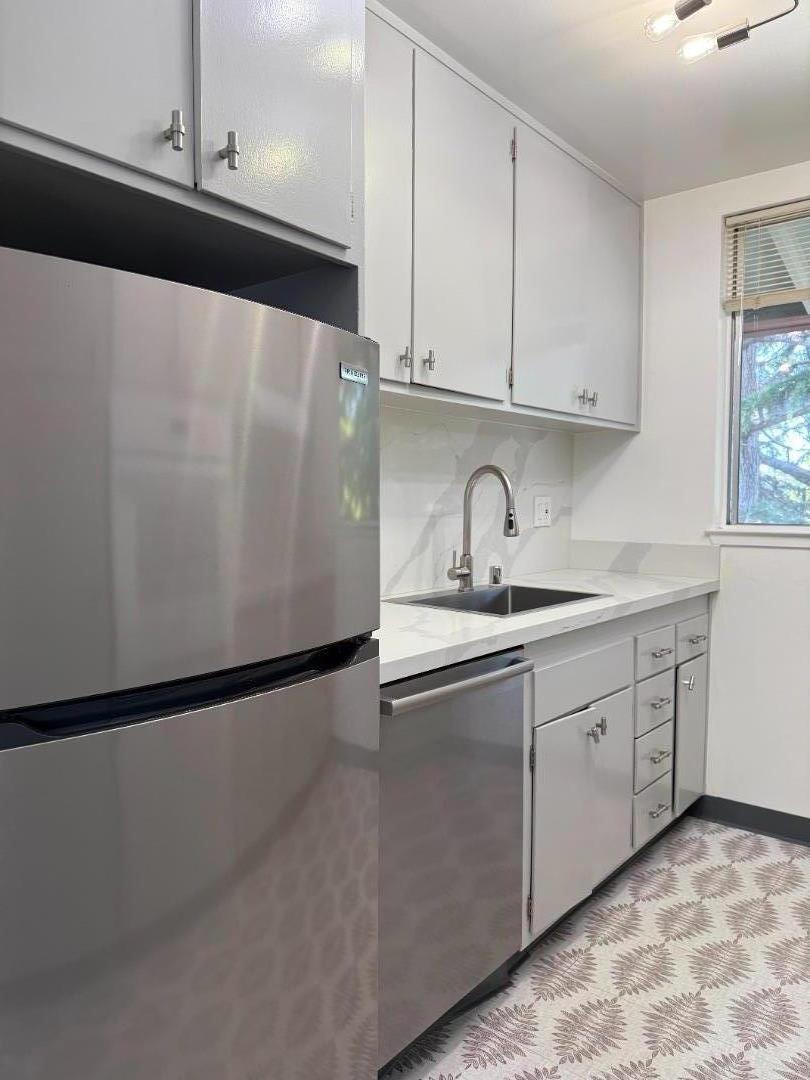 Detail Gallery Image 5 of 19 For 4140 George Ave #2,  San Mateo,  CA 94403 - 2 Beds | 2 Baths