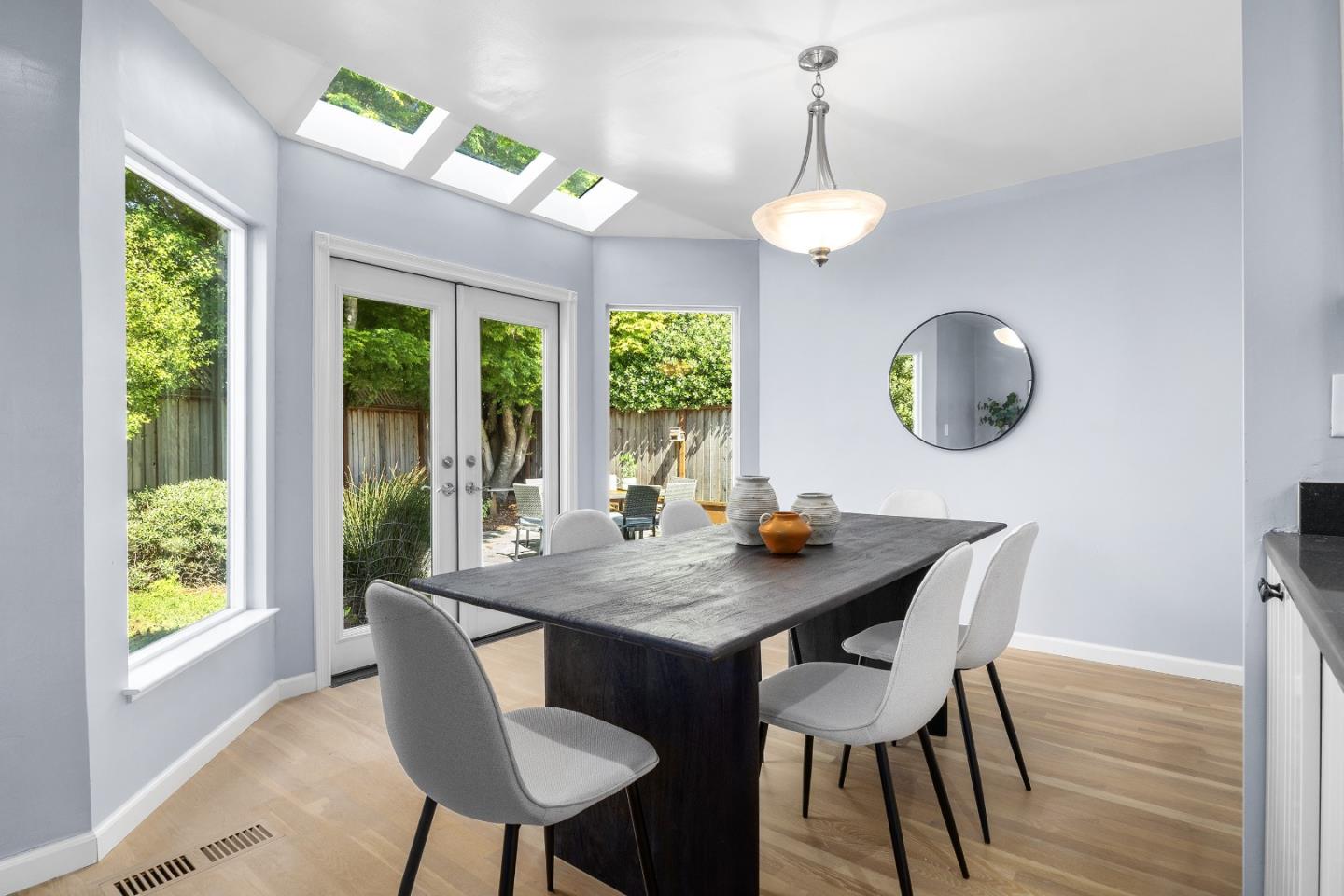 Detail Gallery Image 14 of 31 For 202 Santa Clara Ave, Aptos,  CA 95003 - 2 Beds | 2 Baths