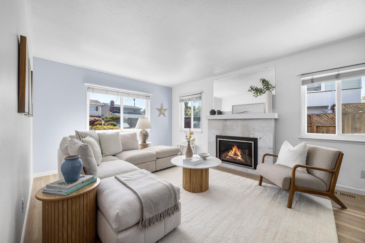 Detail Gallery Image 3 of 31 For 202 Santa Clara Ave, Aptos,  CA 95003 - 2 Beds | 2 Baths