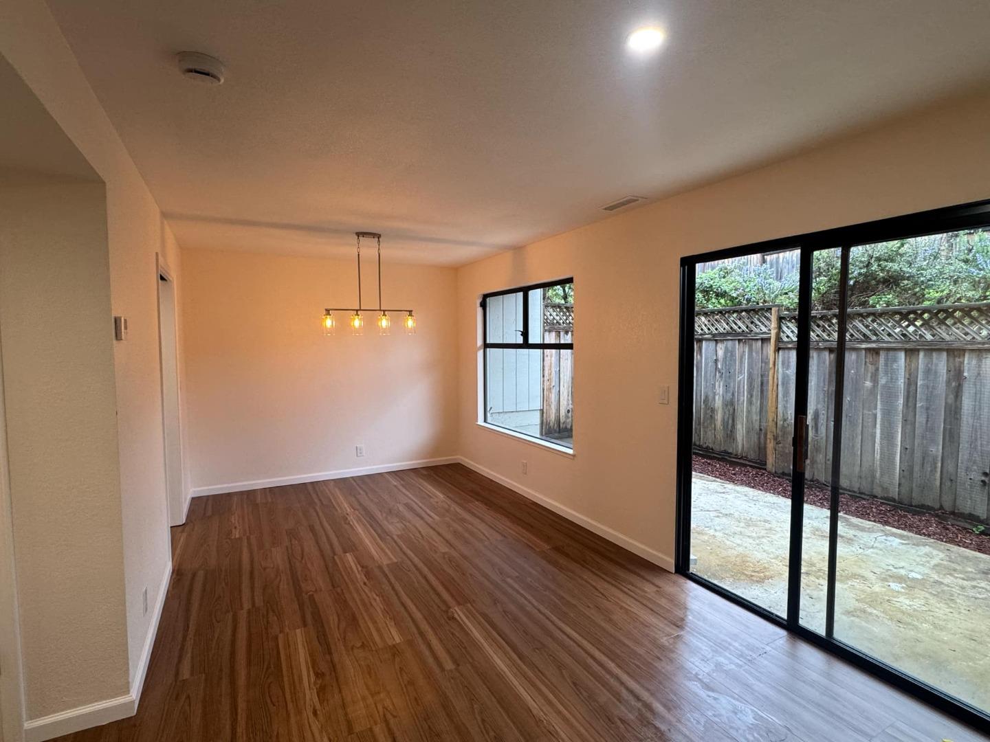 Detail Gallery Image 11 of 35 For 2603 Hambleton Ln, Santa Cruz,  CA 95065 - 2 Beds | 2/1 Baths