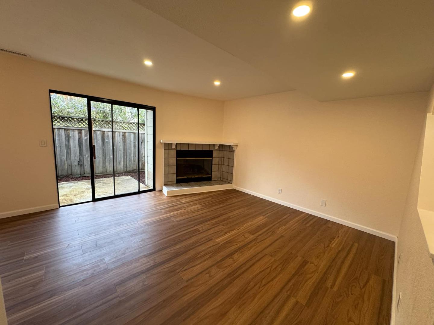 Detail Gallery Image 13 of 35 For 2603 Hambleton Ln, Santa Cruz,  CA 95065 - 2 Beds | 2/1 Baths