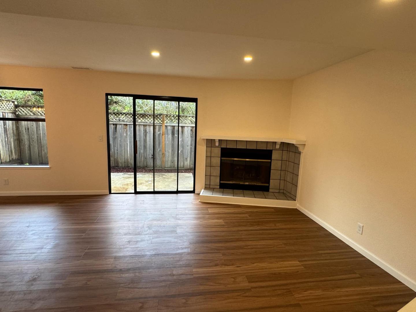 Detail Gallery Image 14 of 35 For 2603 Hambleton Ln, Santa Cruz,  CA 95065 - 2 Beds | 2/1 Baths