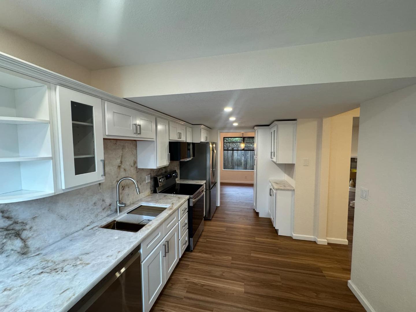 Detail Gallery Image 9 of 35 For 2603 Hambleton Ln, Santa Cruz,  CA 95065 - 2 Beds | 2/1 Baths