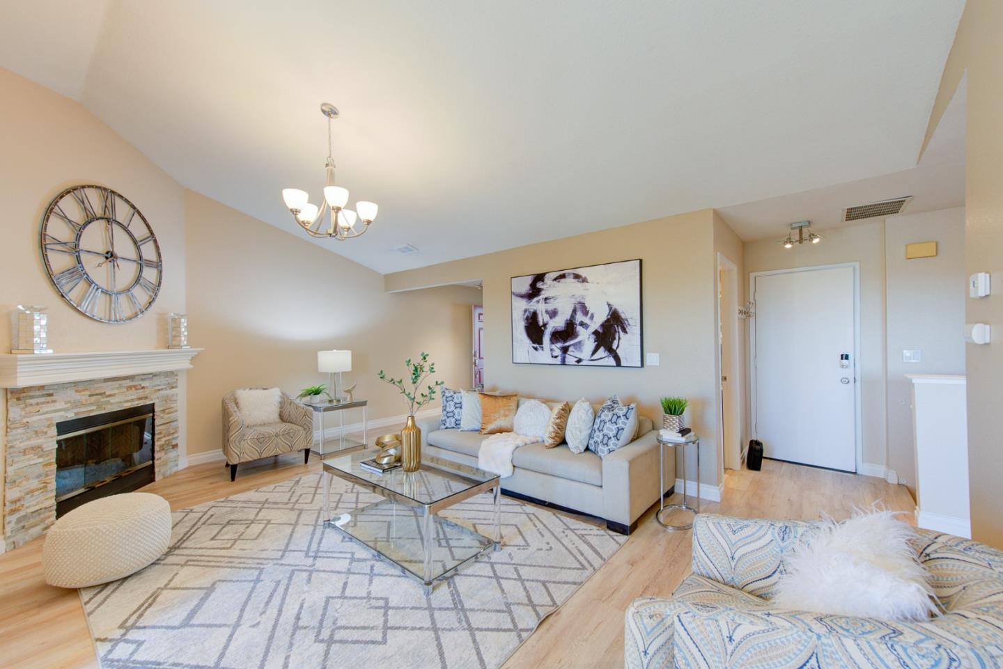 Detail Gallery Image 5 of 38 For 794 Golden Creek Ter, San Jose,  CA 95111 - 3 Beds | 3 Baths