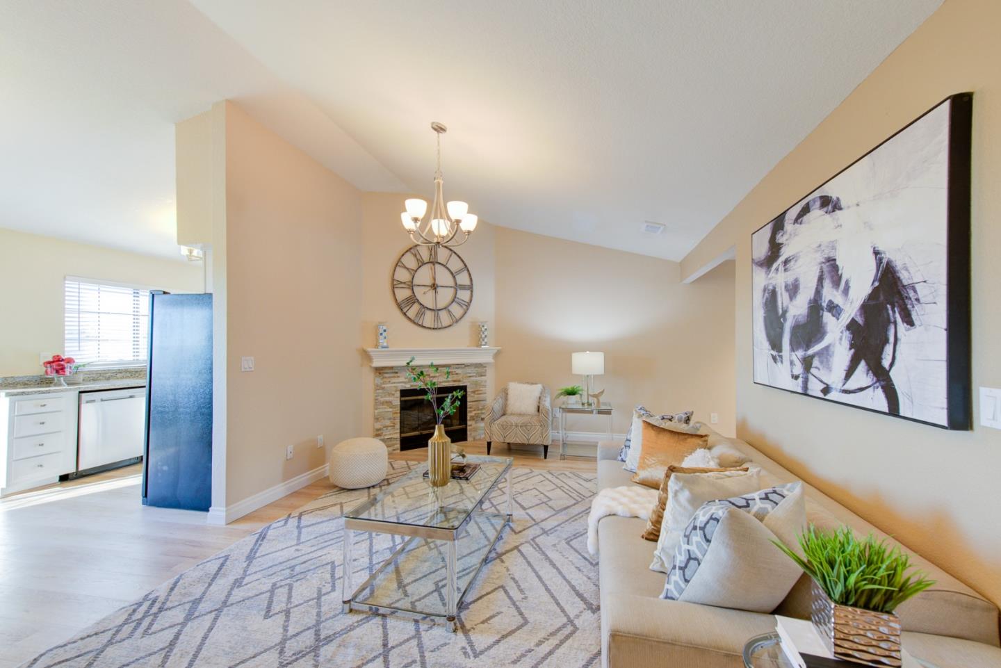 Detail Gallery Image 7 of 38 For 794 Golden Creek Ter, San Jose,  CA 95111 - 3 Beds | 3 Baths