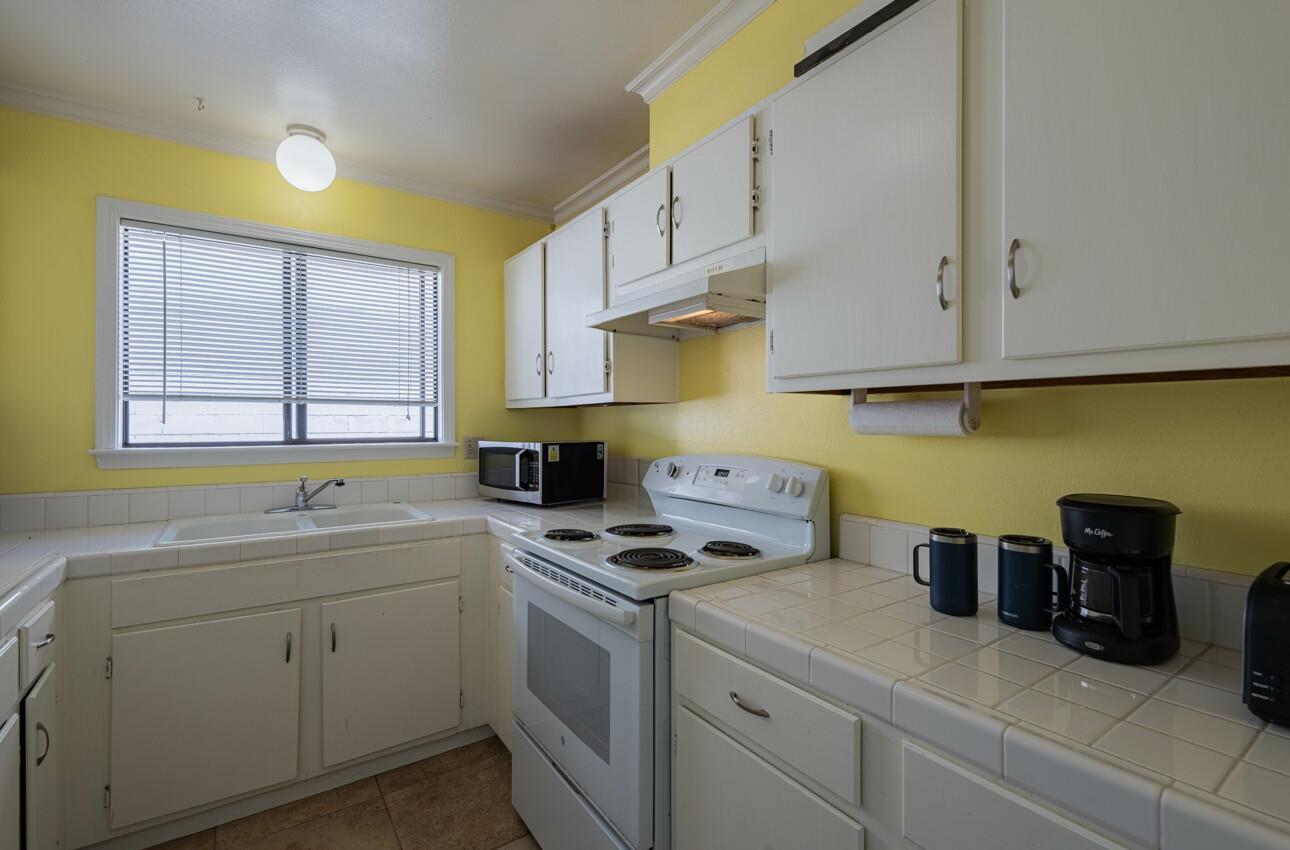 Detail Gallery Image 6 of 35 For 360 Prescott Ave, Monterey,  CA 93940 - – Beds | – Baths