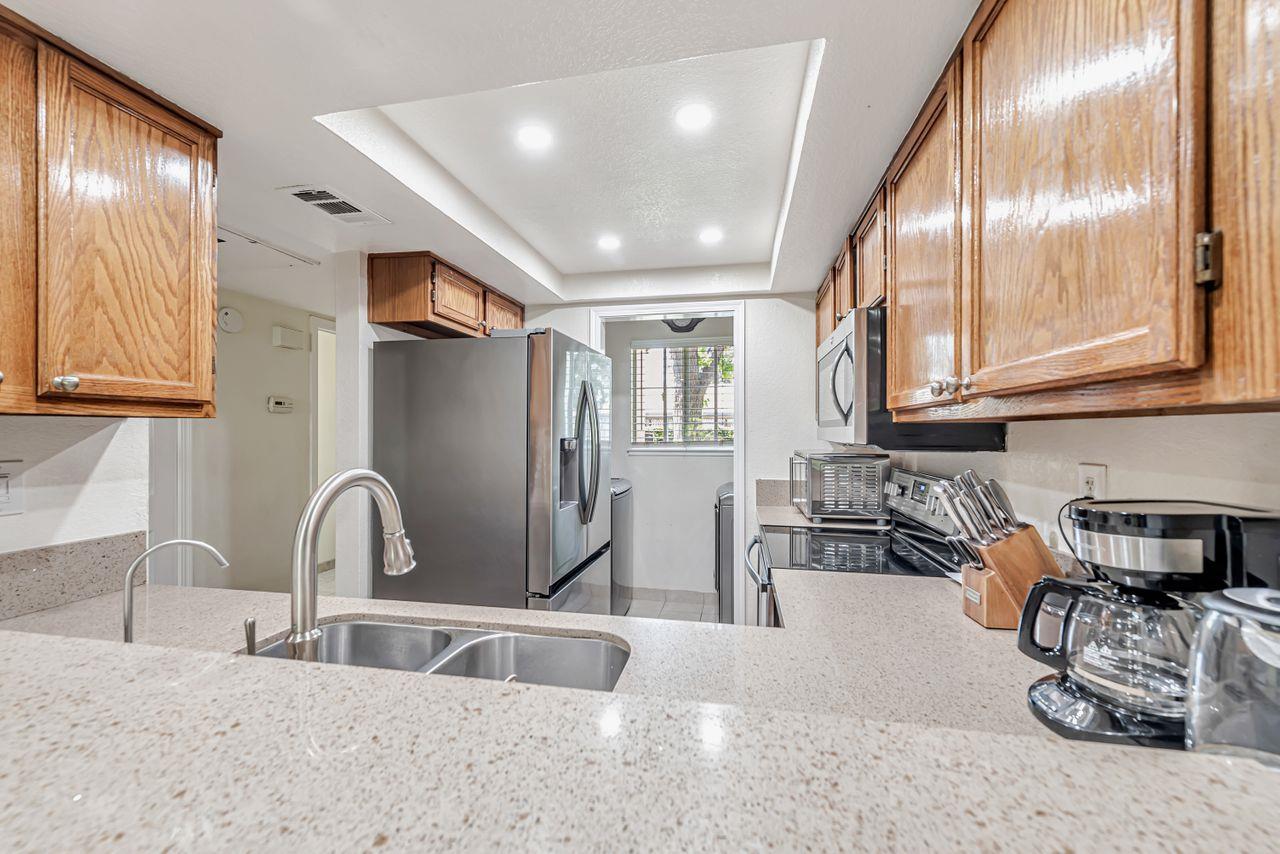 Detail Gallery Image 12 of 40 For 1046 Summerplace Dr, San Jose,  CA 95122 - 1 Beds | 1/1 Baths