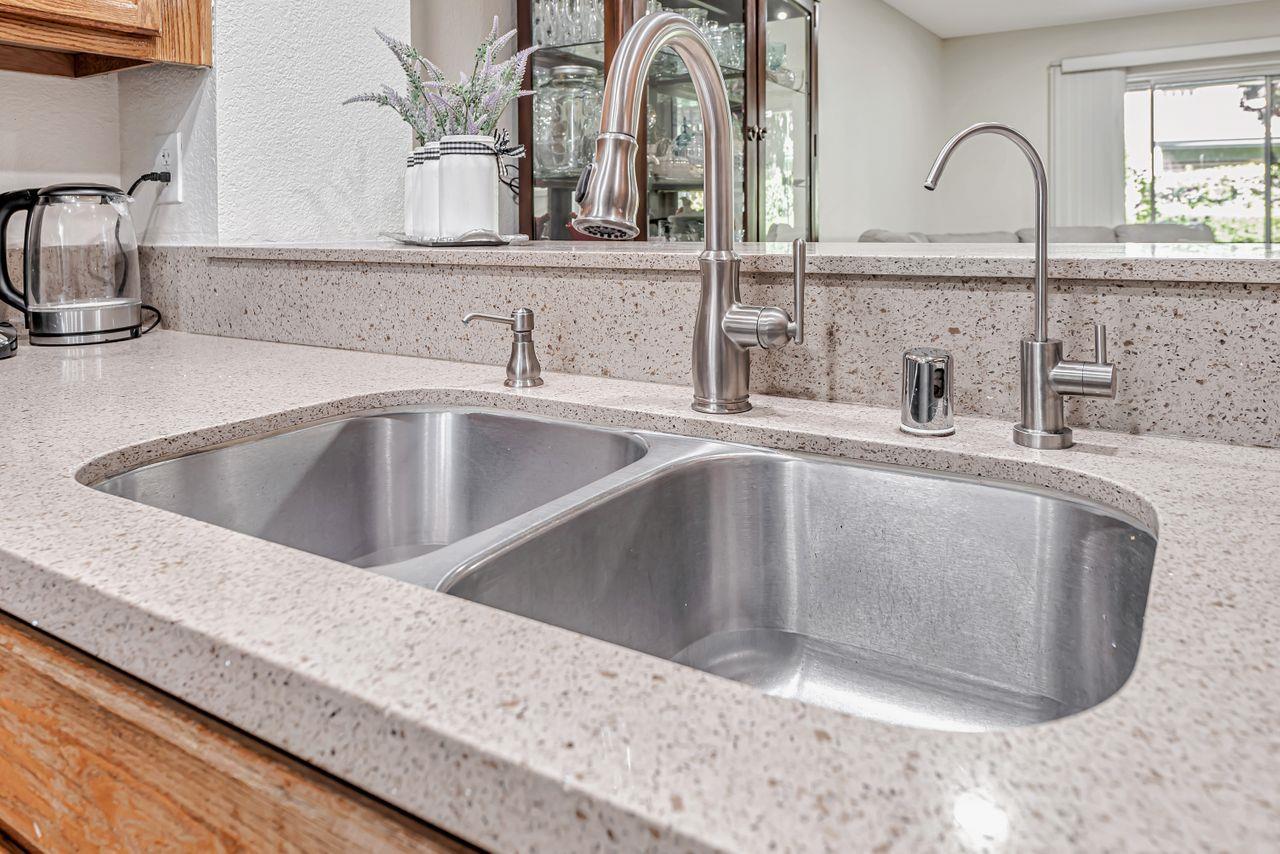 Detail Gallery Image 17 of 40 For 1046 Summerplace Dr, San Jose,  CA 95122 - 1 Beds | 1/1 Baths