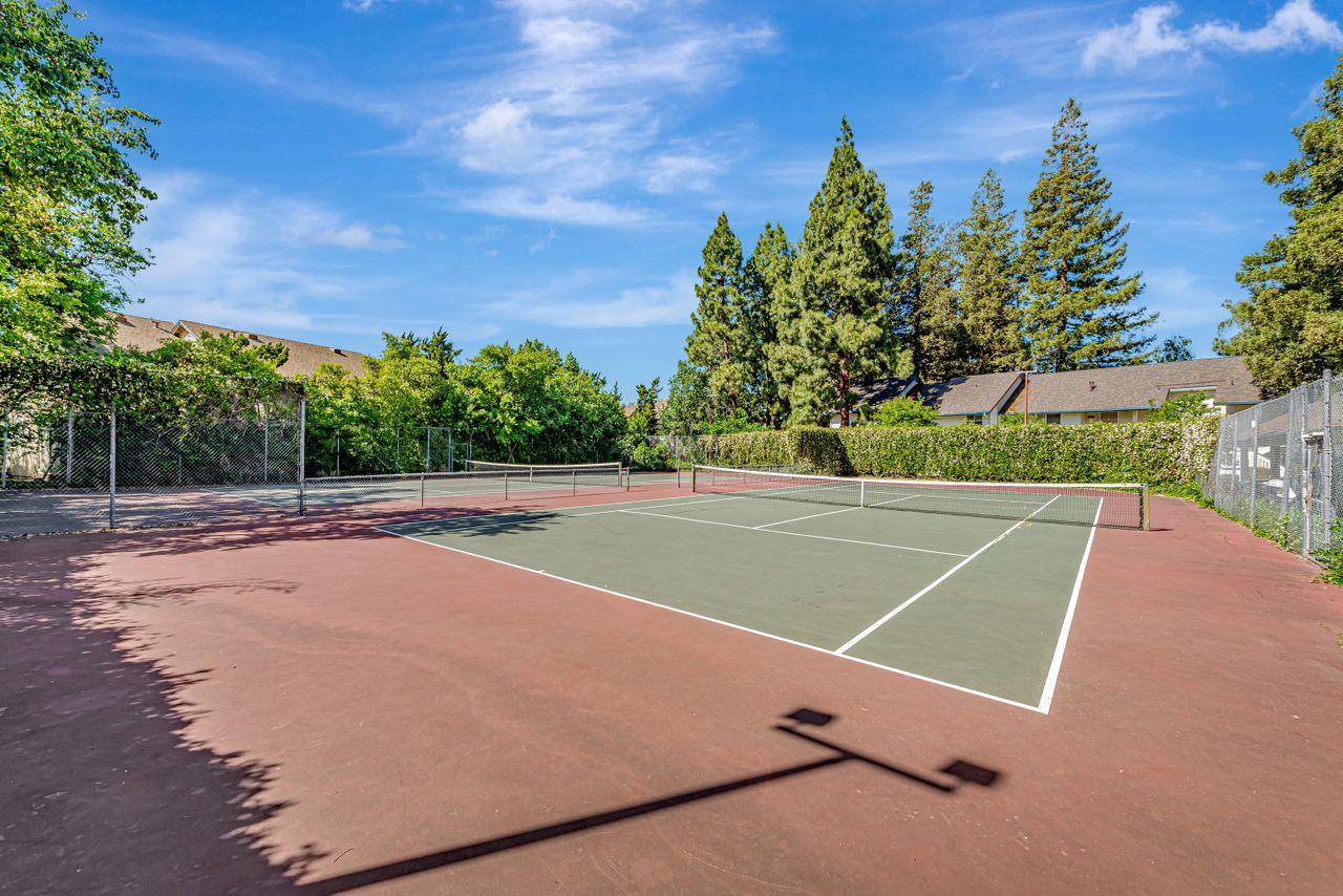 Detail Gallery Image 37 of 40 For 1046 Summerplace Dr, San Jose,  CA 95122 - 1 Beds | 1/1 Baths