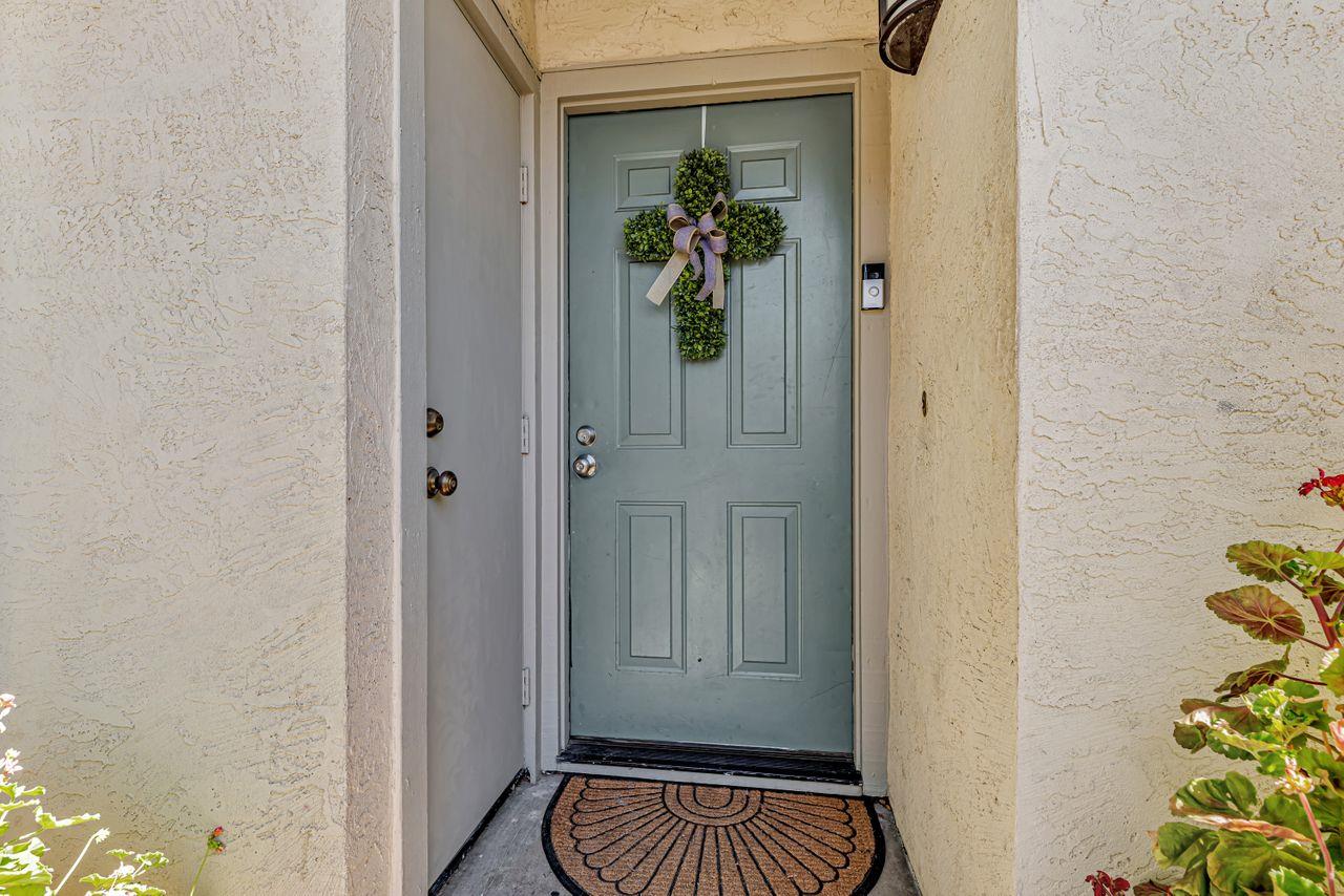 Detail Gallery Image 5 of 40 For 1046 Summerplace Dr, San Jose,  CA 95122 - 1 Beds | 1/1 Baths