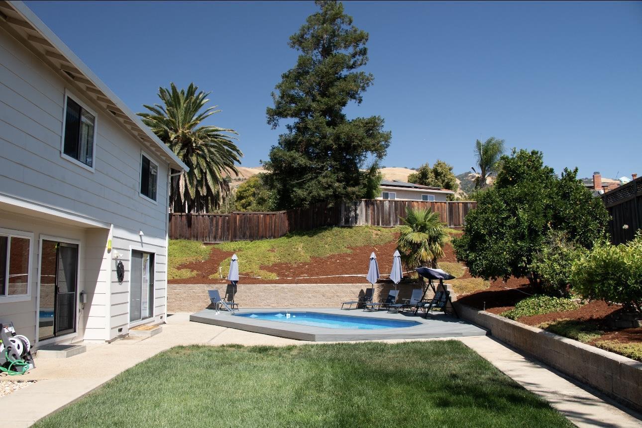 Detail Gallery Image 15 of 17 For 2857 Norcrest Dr, San Jose,  CA 95148 - 5 Beds | 2/1 Baths
