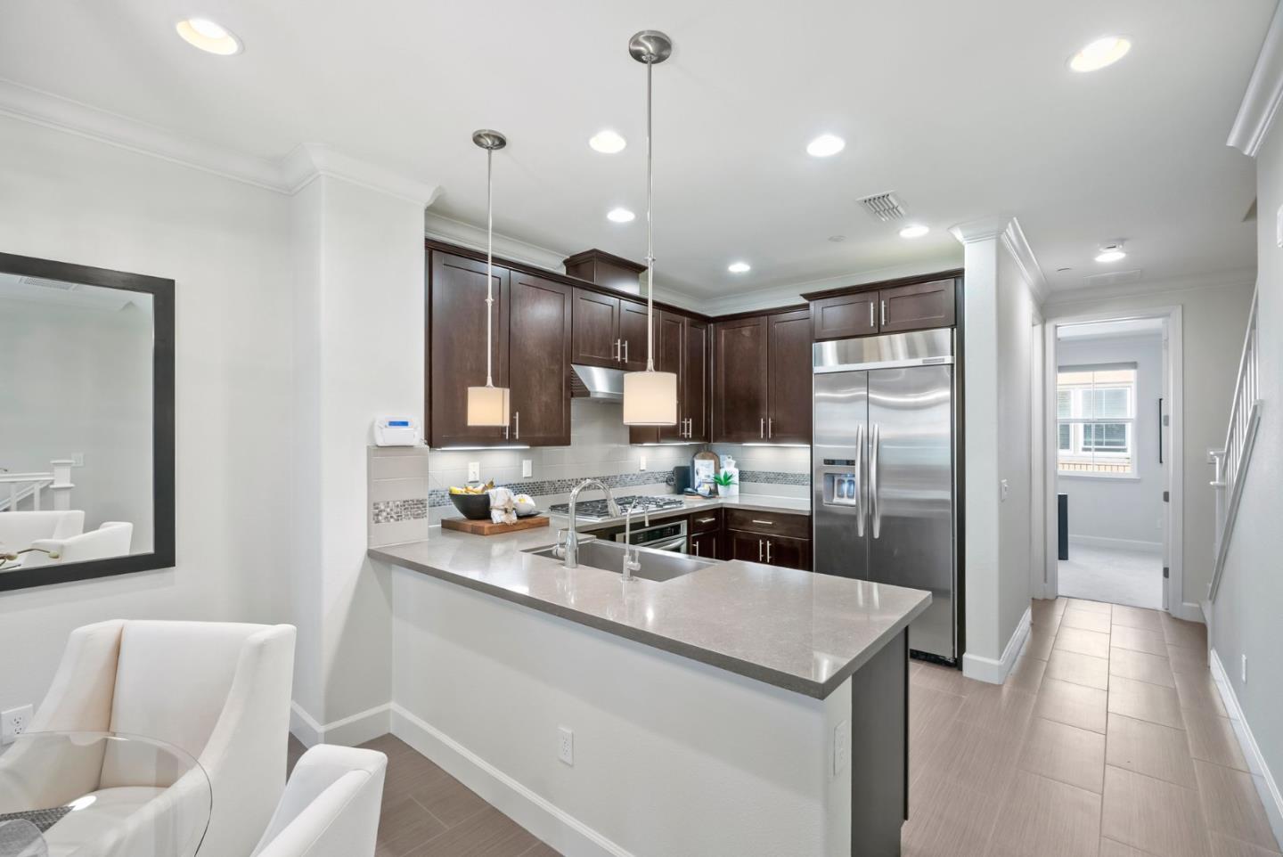 Detail Gallery Image 12 of 51 For 483 Rialto, San Jose,  CA 95128 - 3 Beds | 4 Baths
