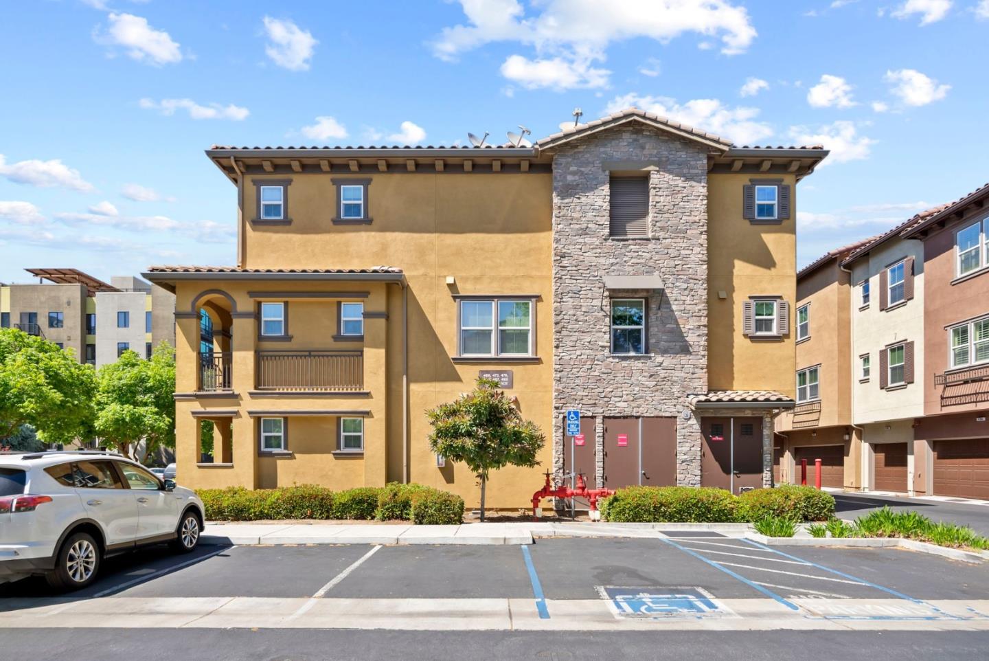 Detail Gallery Image 37 of 51 For 483 Rialto, San Jose,  CA 95128 - 3 Beds | 4 Baths