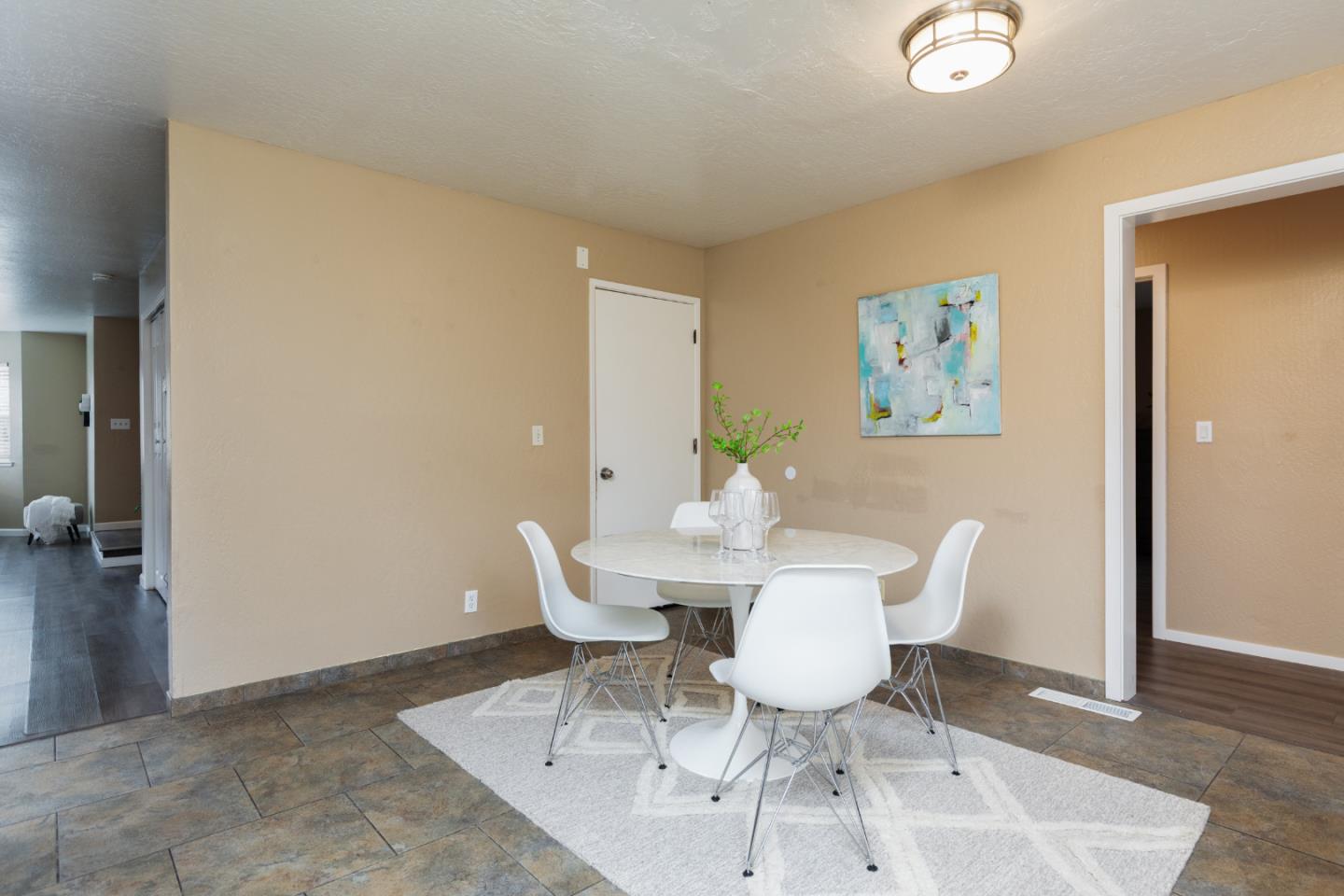 Detail Gallery Image 11 of 41 For 107 Pauline Dr, Watsonville,  CA 95076 - 6 Beds | 2/1 Baths