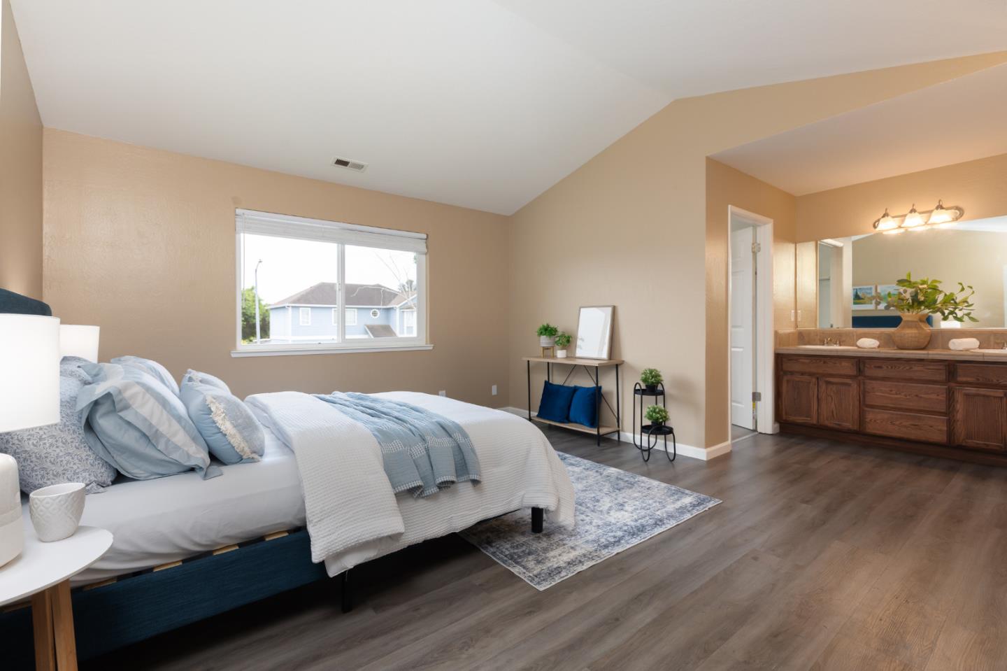 Detail Gallery Image 15 of 41 For 107 Pauline Dr, Watsonville,  CA 95076 - 6 Beds | 2/1 Baths