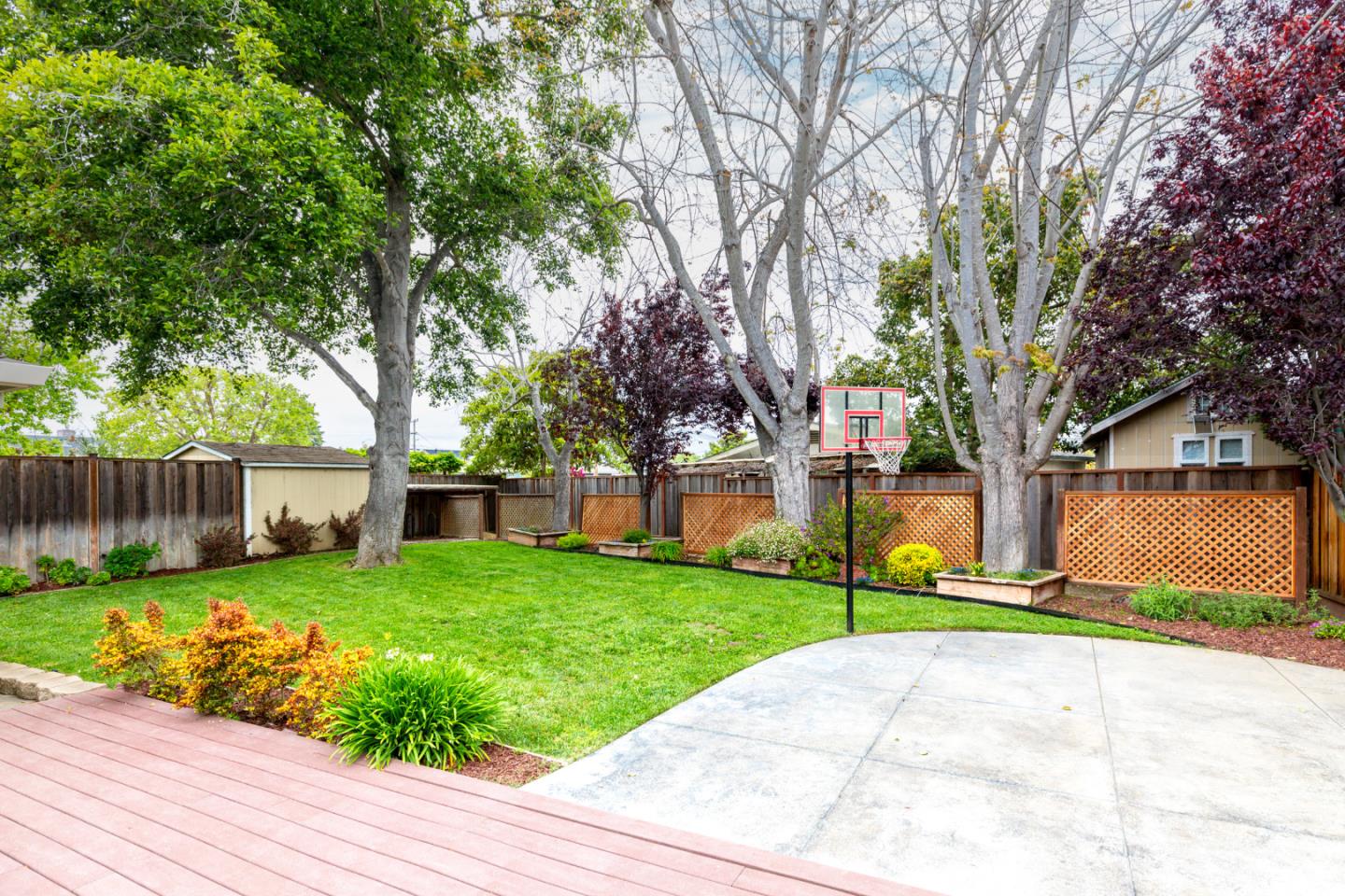 Detail Gallery Image 32 of 41 For 107 Pauline Dr, Watsonville,  CA 95076 - 6 Beds | 2/1 Baths