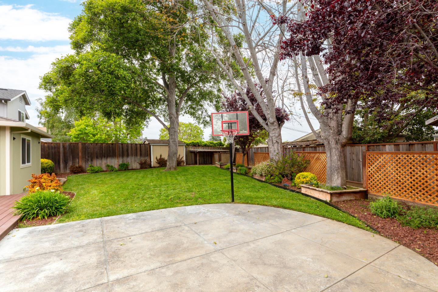 Detail Gallery Image 33 of 41 For 107 Pauline Dr, Watsonville,  CA 95076 - 6 Beds | 2/1 Baths