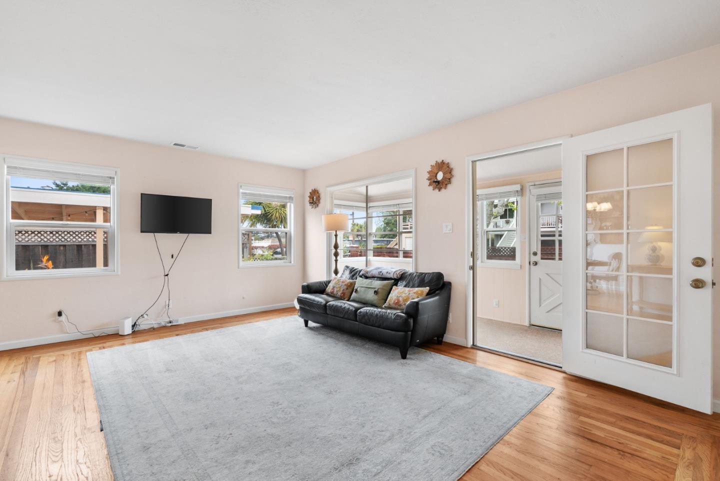 Detail Gallery Image 14 of 42 For 525 Laverne Ave, Aptos,  CA 95003 - 2 Beds | 1 Baths