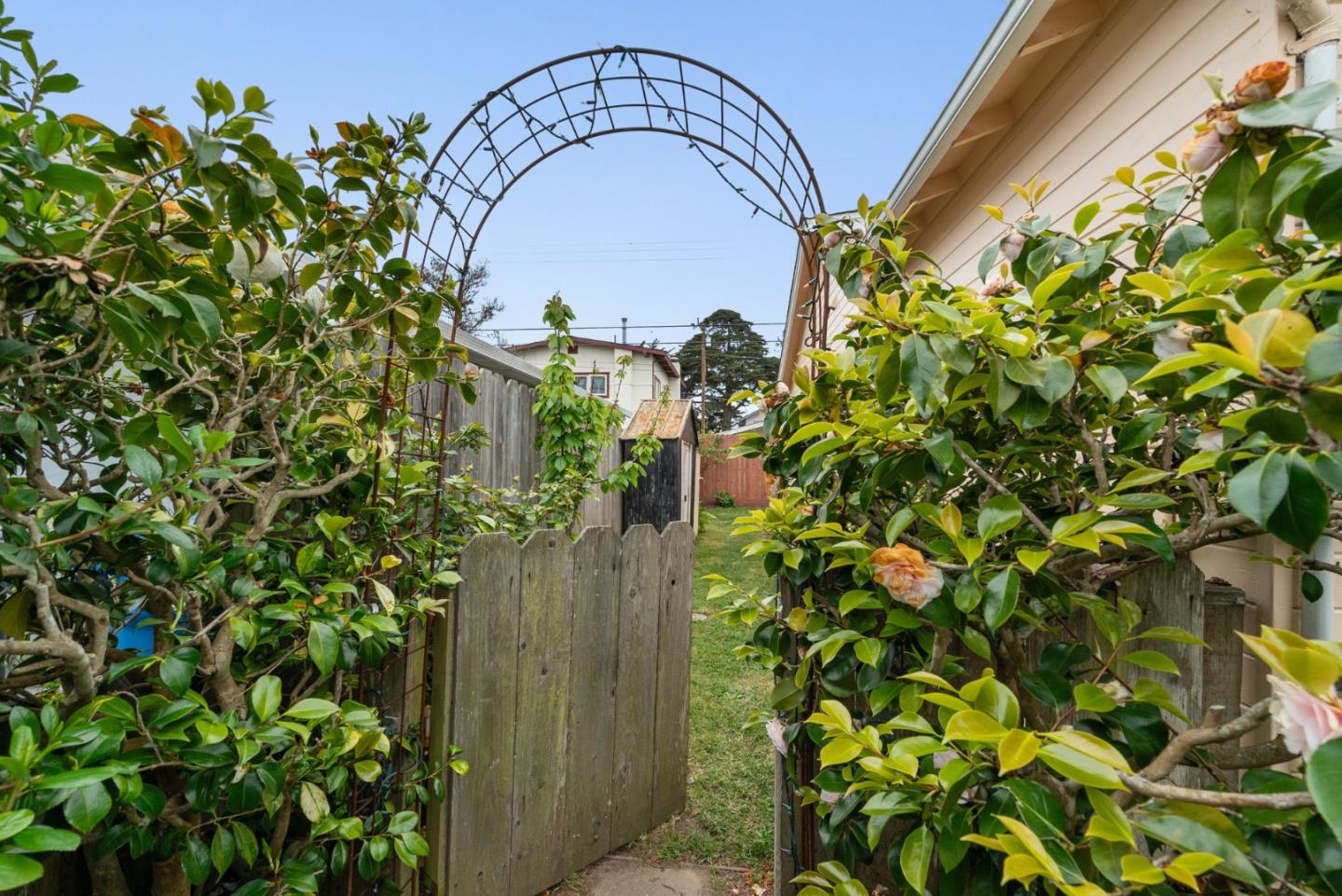 Detail Gallery Image 36 of 42 For 525 Laverne Ave, Aptos,  CA 95003 - 2 Beds | 1 Baths