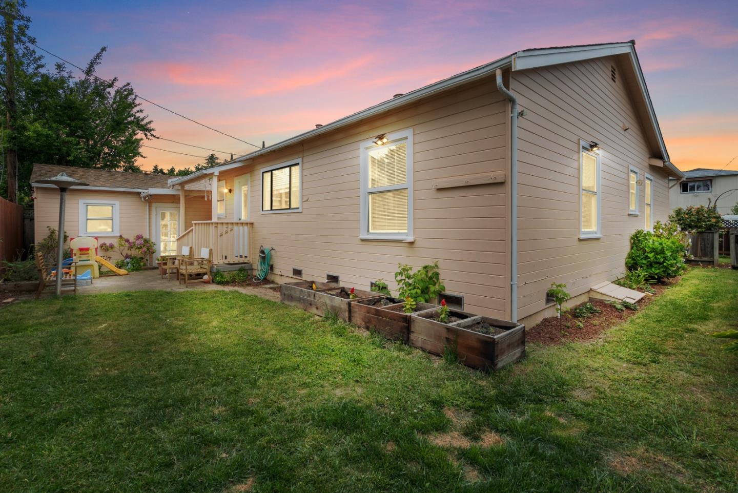 Detail Gallery Image 41 of 42 For 525 Laverne Ave, Aptos,  CA 95003 - 2 Beds | 1 Baths