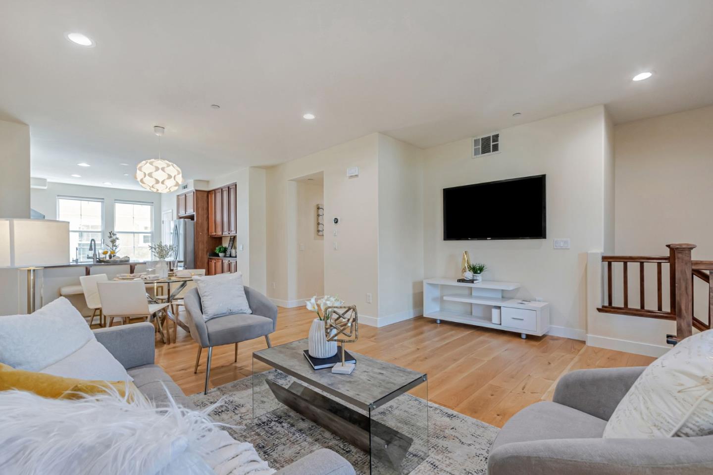 Detail Gallery Image 1 of 22 For 1642 Lorient Ter, San Jose,  CA 95133 - 2 Beds | 2 Baths