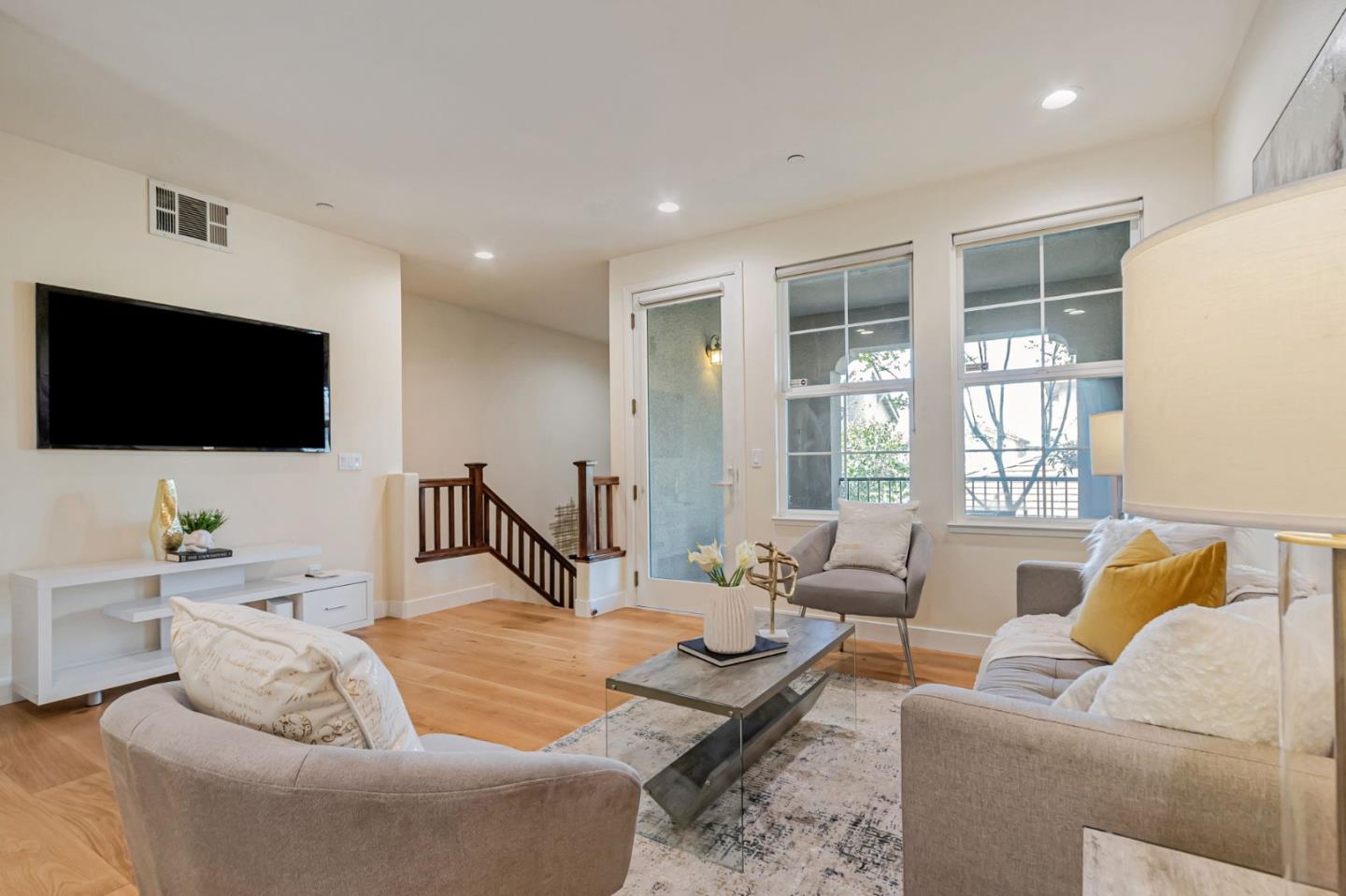 Detail Gallery Image 6 of 22 For 1642 Lorient Ter, San Jose,  CA 95133 - 2 Beds | 2 Baths