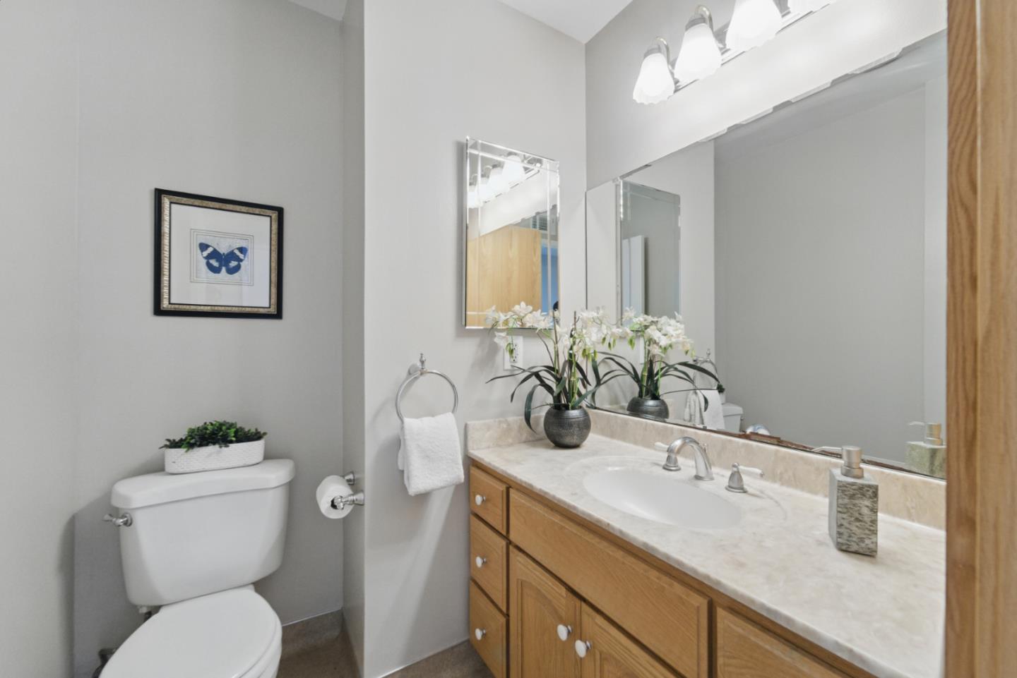 Detail Gallery Image 16 of 35 For 639 Overland Way, San Jose,  CA 95111 - 3 Beds | 2/1 Baths