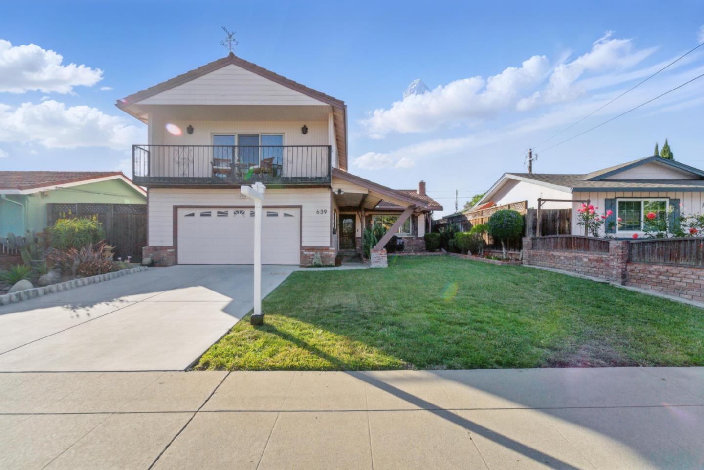 Detail Gallery Image 2 of 35 For 639 Overland Way, San Jose,  CA 95111 - 3 Beds | 2/1 Baths