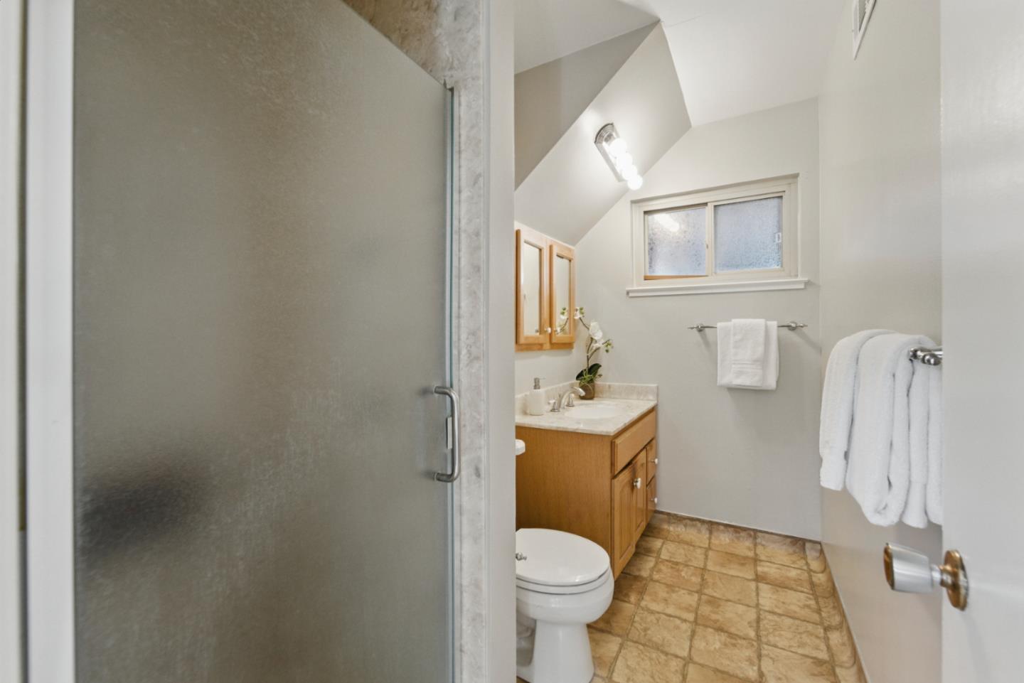 Detail Gallery Image 20 of 35 For 639 Overland Way, San Jose,  CA 95111 - 3 Beds | 2/1 Baths