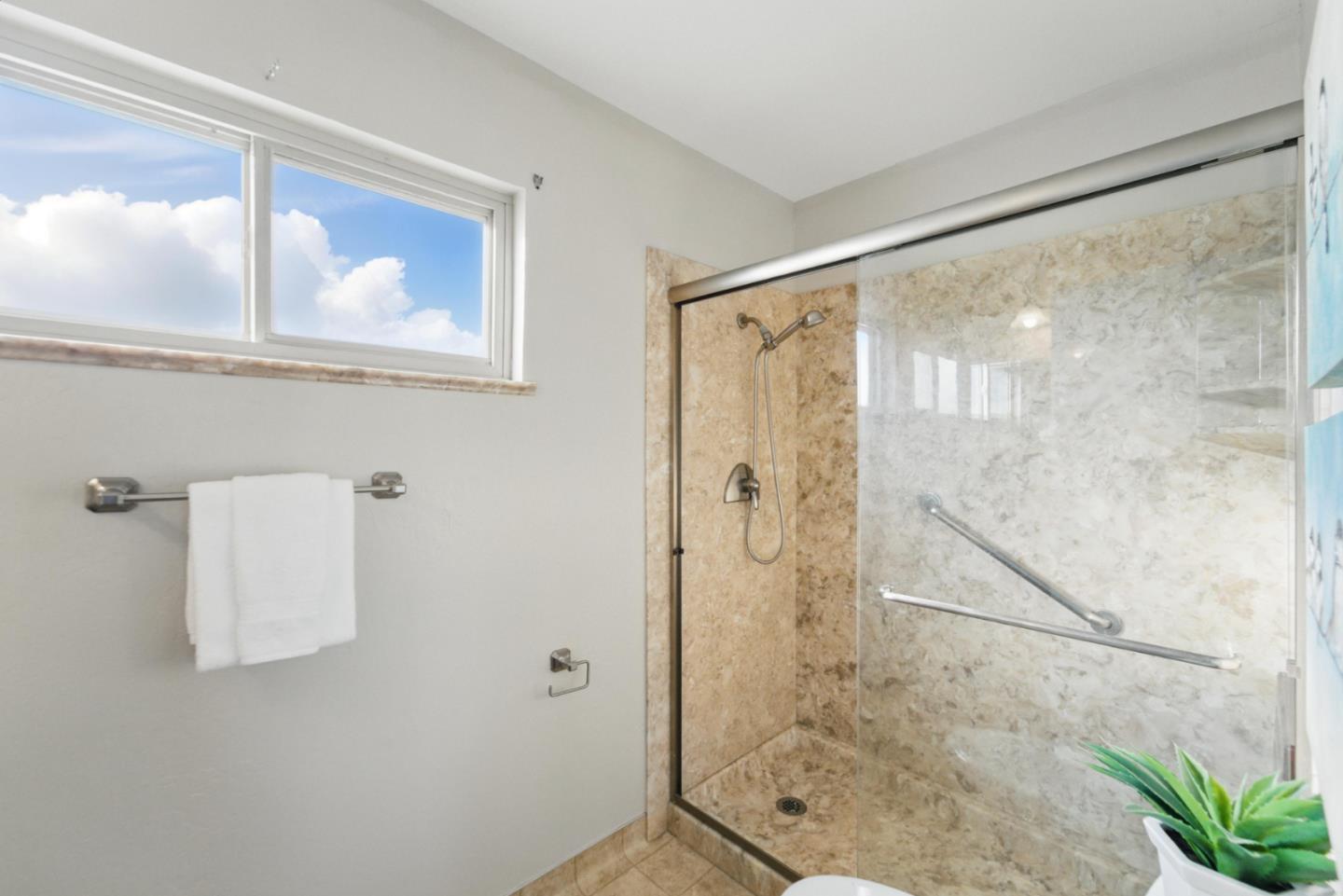 Detail Gallery Image 26 of 35 For 639 Overland Way, San Jose,  CA 95111 - 3 Beds | 2/1 Baths