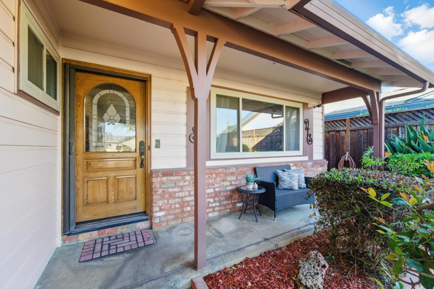 Detail Gallery Image 4 of 35 For 639 Overland Way, San Jose,  CA 95111 - 3 Beds | 2/1 Baths