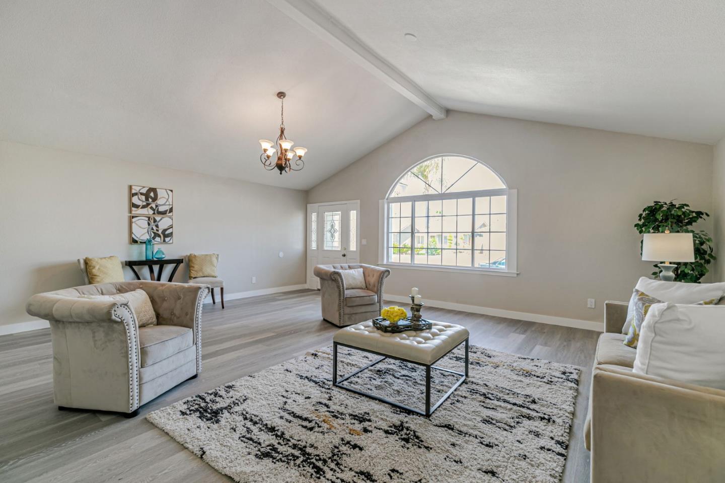 Detail Gallery Image 7 of 47 For 1252 Simonson Court, San Jose,  CA 95121 - 5 Beds | 2 Baths