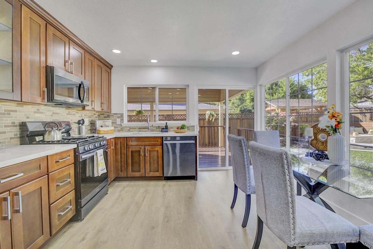 Detail Gallery Image 11 of 57 For 1280 Turrett Dr, San Jose,  CA 95131 - 4 Beds | 3 Baths