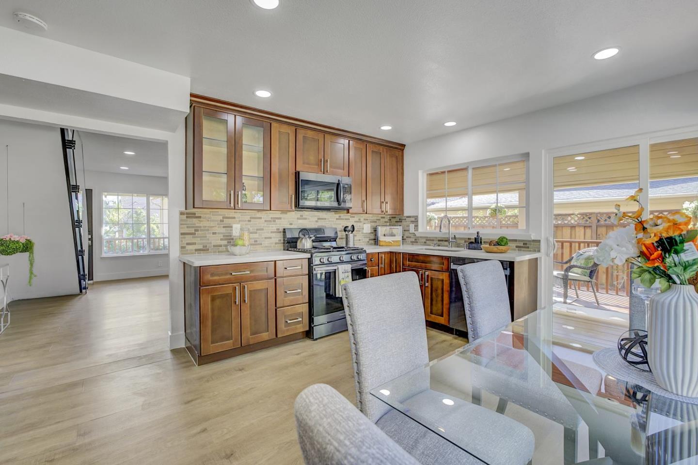 Detail Gallery Image 13 of 57 For 1280 Turrett Dr, San Jose,  CA 95131 - 4 Beds | 3 Baths