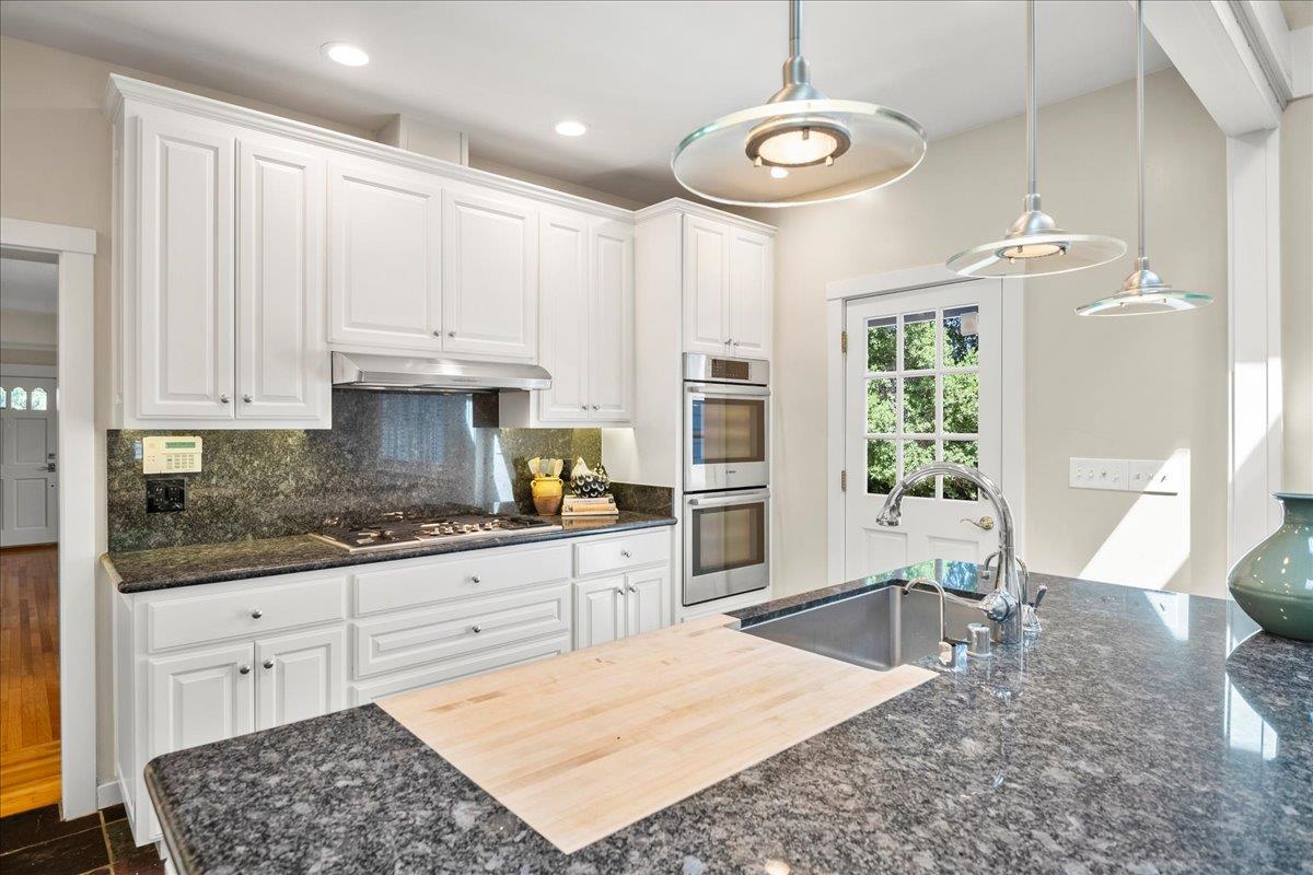 Detail Gallery Image 11 of 36 For 57 Ellenwood Ave, Los Gatos,  CA 95030 - 4 Beds | 4/1 Baths