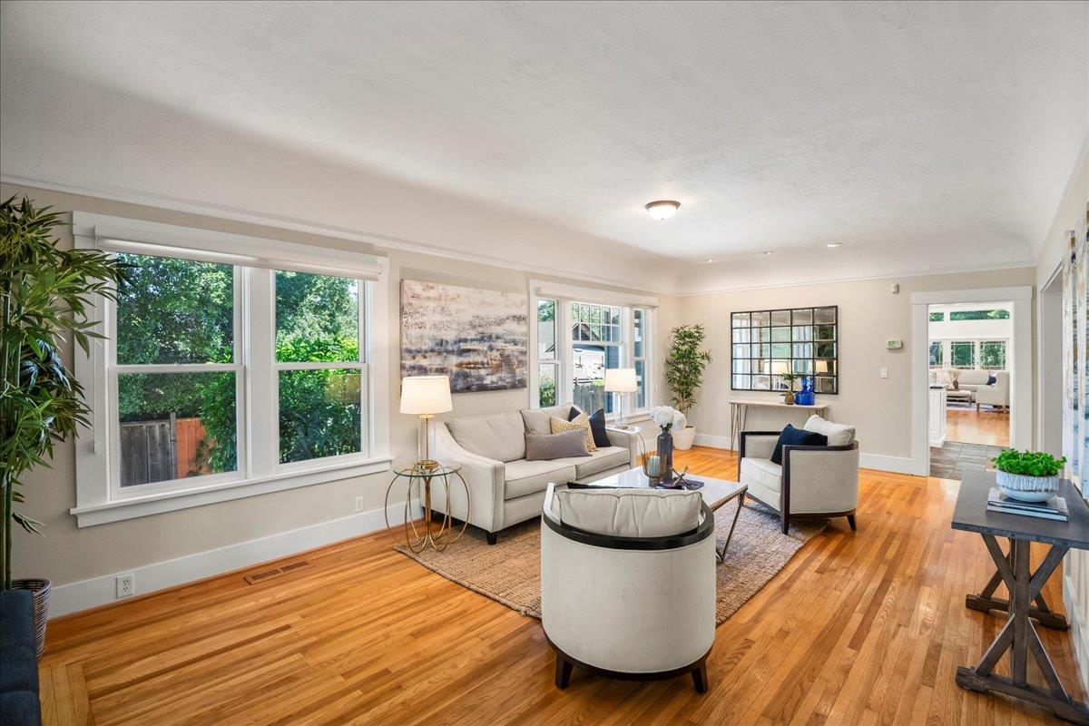 Detail Gallery Image 4 of 36 For 57 Ellenwood Ave, Los Gatos,  CA 95030 - 4 Beds | 4/1 Baths