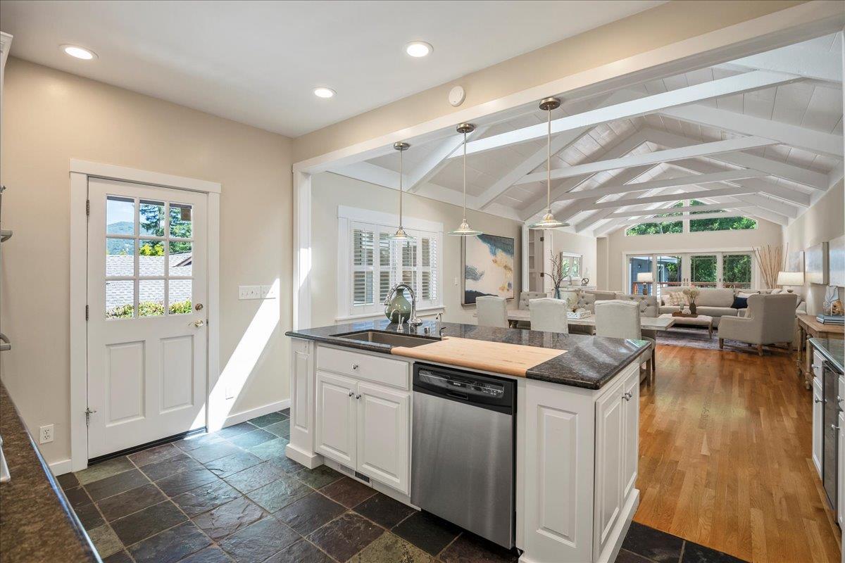 Detail Gallery Image 6 of 36 For 57 Ellenwood Ave, Los Gatos,  CA 95030 - 4 Beds | 4/1 Baths