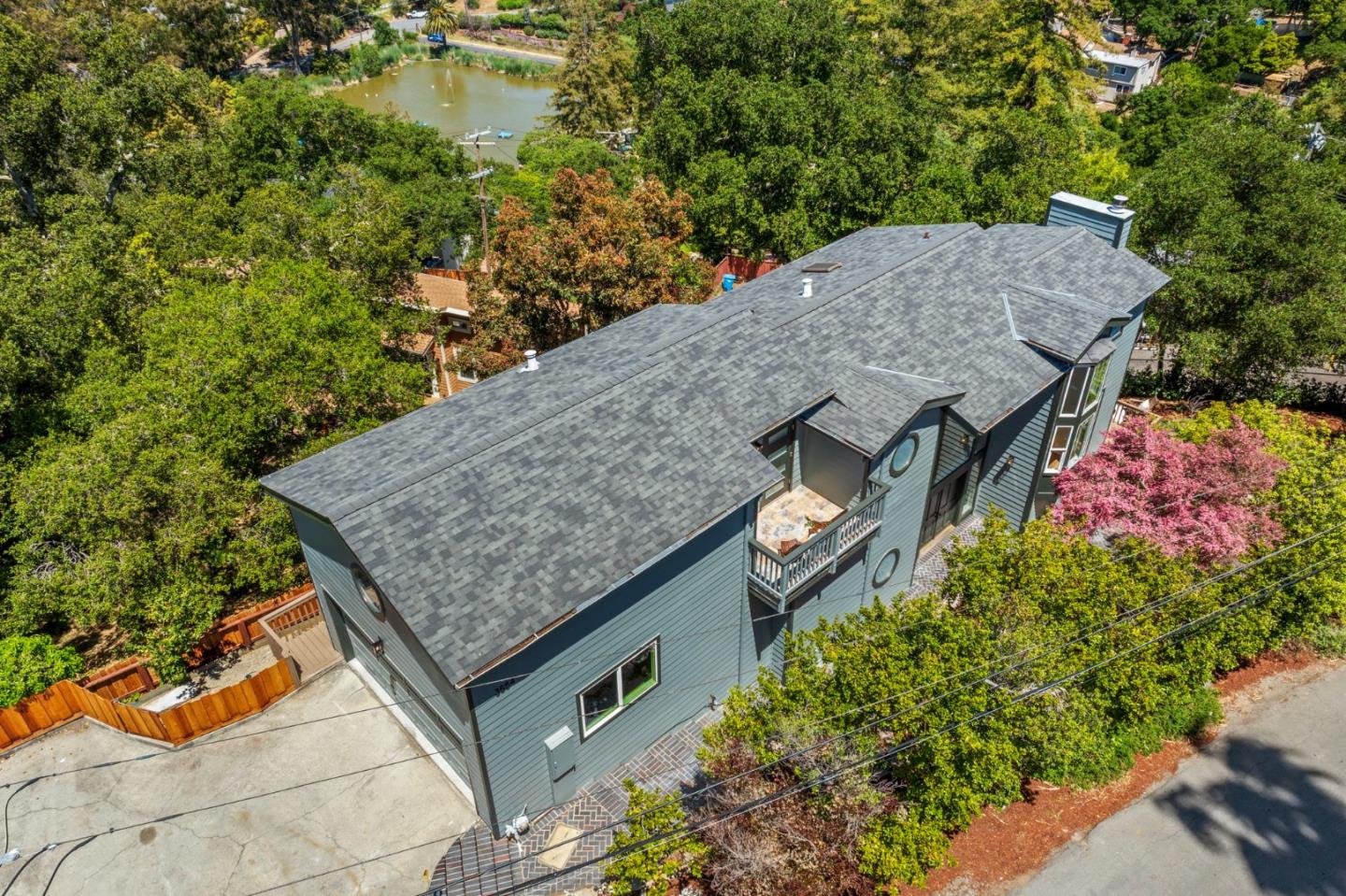 Detail Gallery Image 100 of 111 For 3554 Oak Knoll Dr, Redwood City,  CA 94062 - 3 Beds | 2/1 Baths