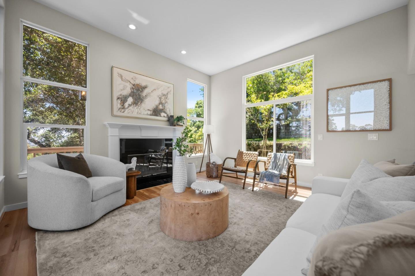 Detail Gallery Image 27 of 111 For 3554 Oak Knoll Dr, Redwood City,  CA 94062 - 3 Beds | 2/1 Baths