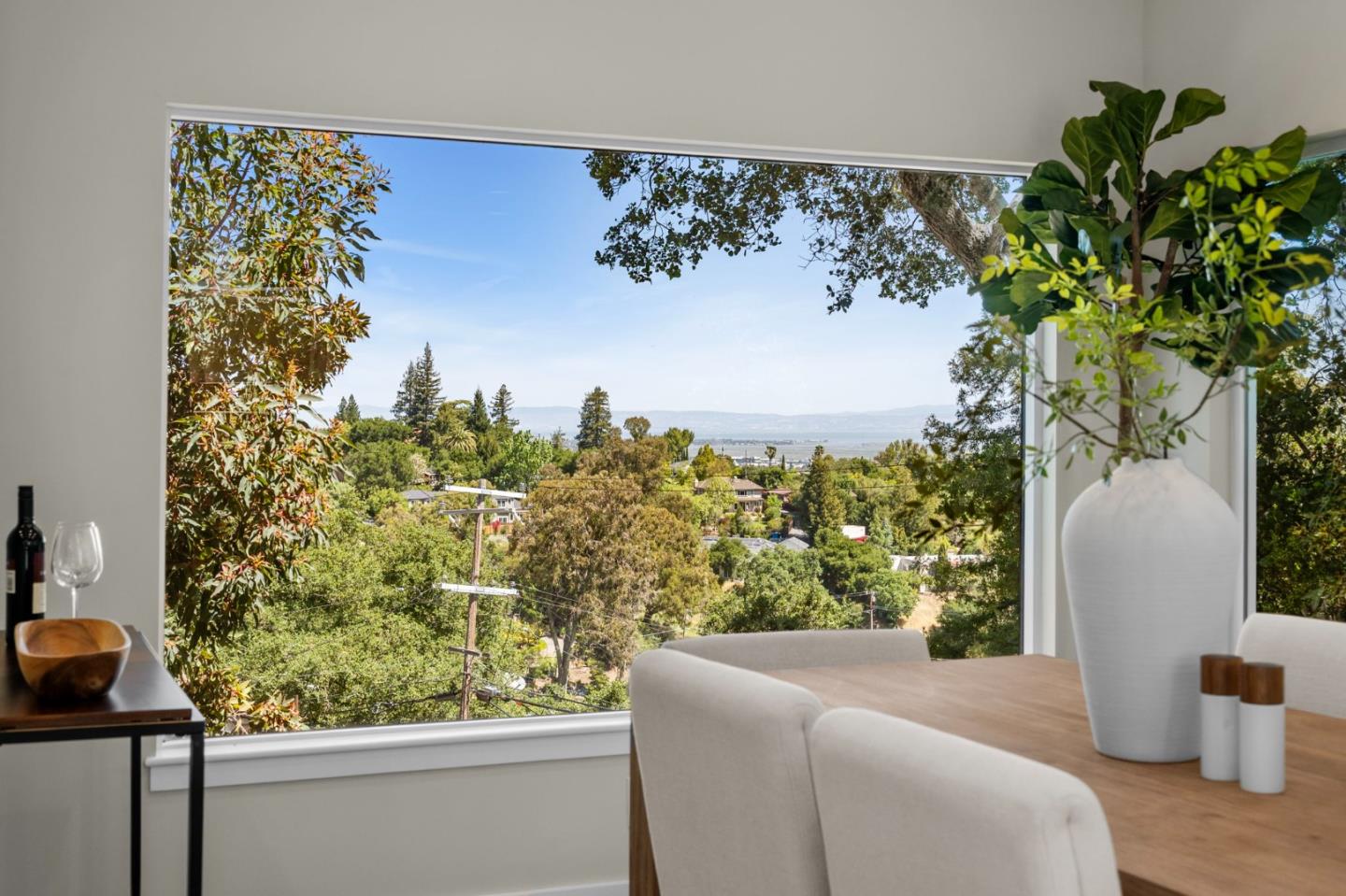 Detail Gallery Image 32 of 111 For 3554 Oak Knoll Dr, Redwood City,  CA 94062 - 3 Beds | 2/1 Baths