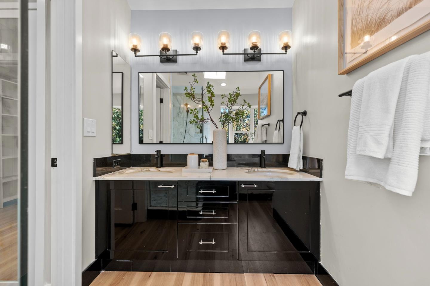 Detail Gallery Image 62 of 111 For 3554 Oak Knoll Dr, Redwood City,  CA 94062 - 3 Beds | 2/1 Baths