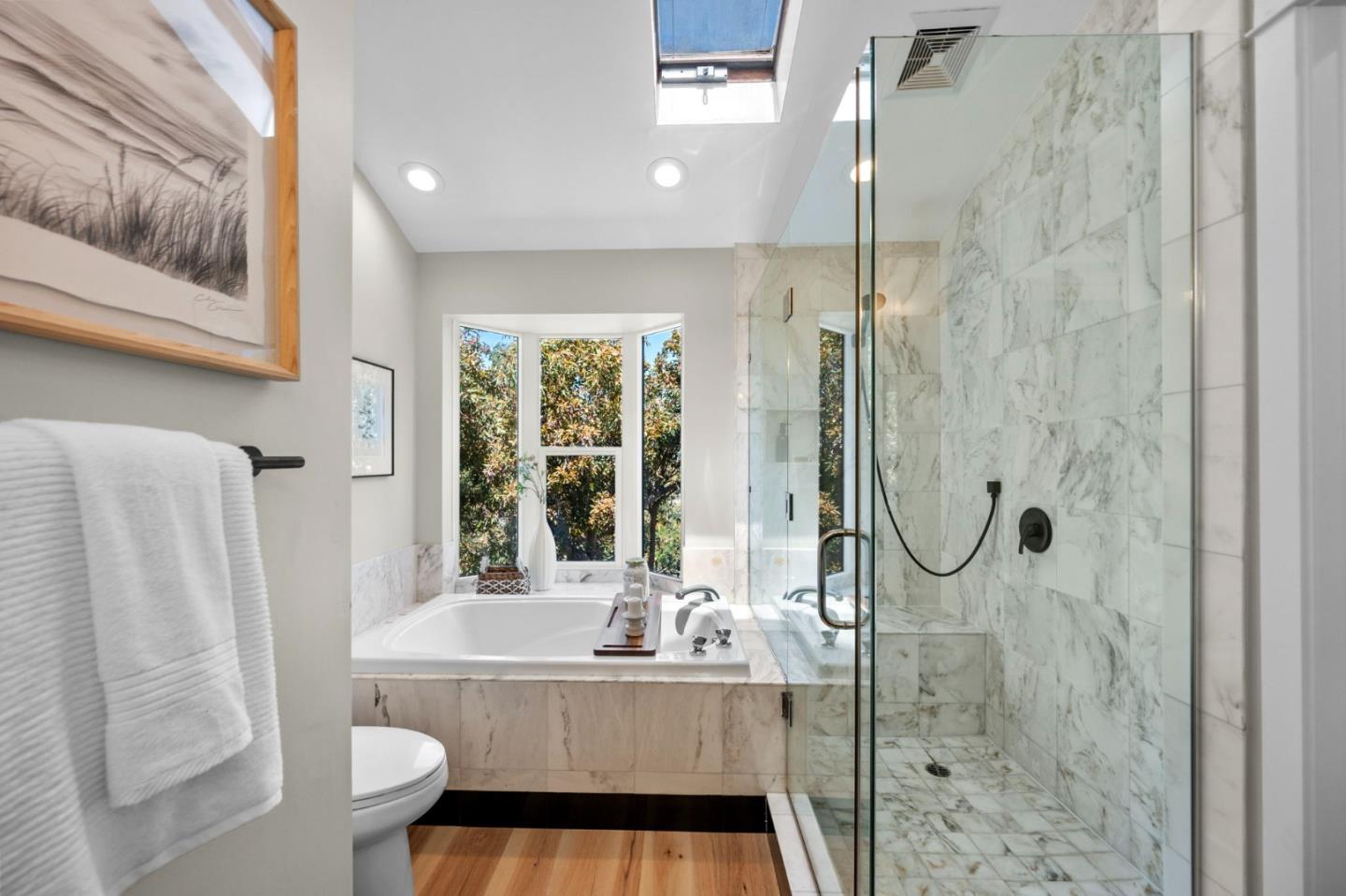 Detail Gallery Image 63 of 111 For 3554 Oak Knoll Dr, Redwood City,  CA 94062 - 3 Beds | 2/1 Baths
