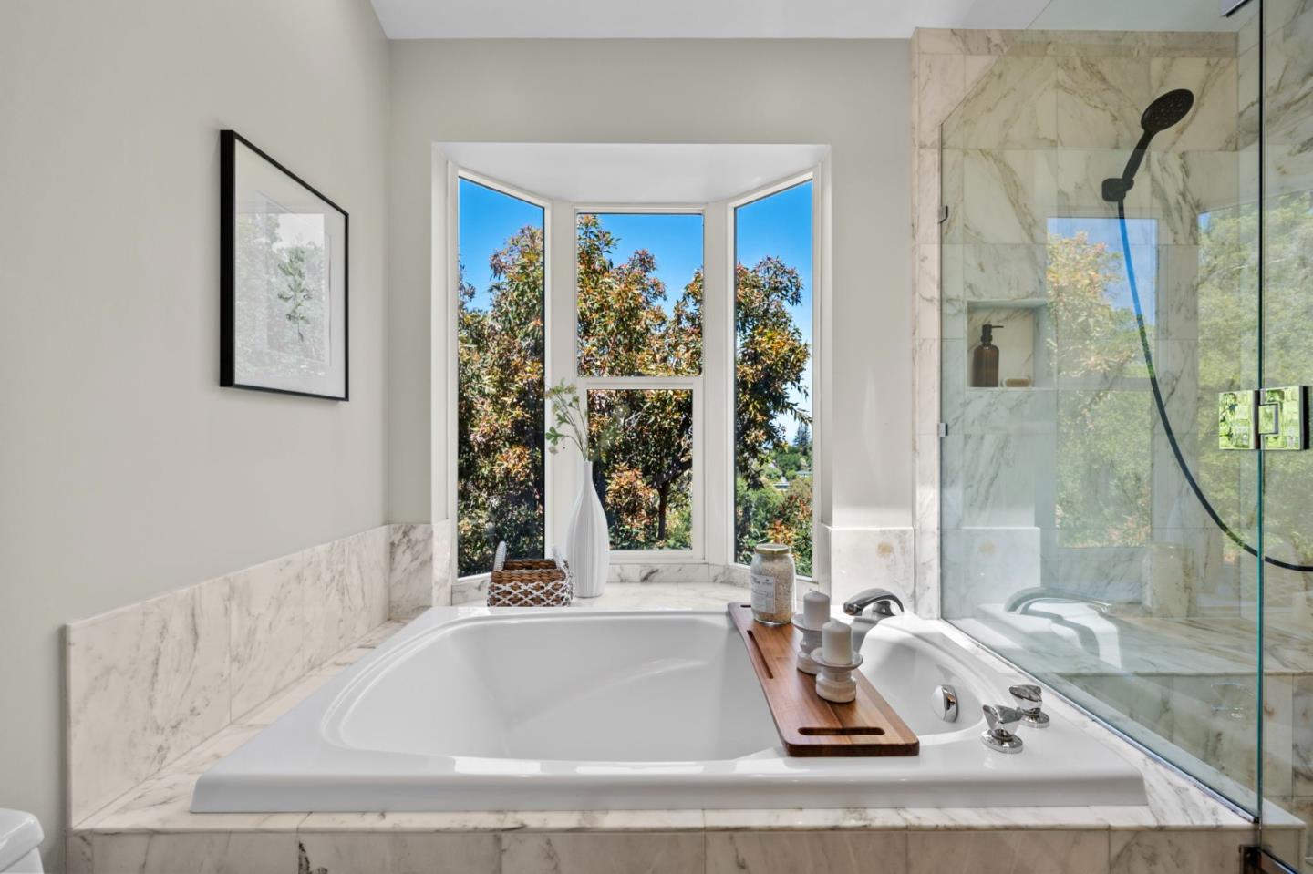 Detail Gallery Image 64 of 111 For 3554 Oak Knoll Dr, Redwood City,  CA 94062 - 3 Beds | 2/1 Baths