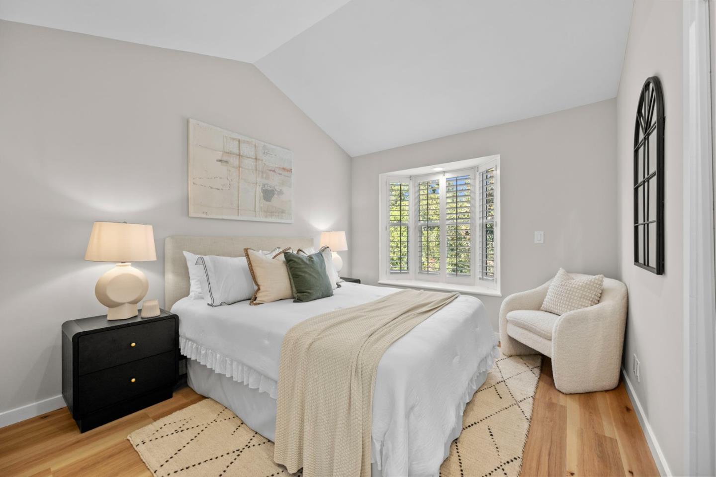 Detail Gallery Image 67 of 111 For 3554 Oak Knoll Dr, Redwood City,  CA 94062 - 3 Beds | 2/1 Baths
