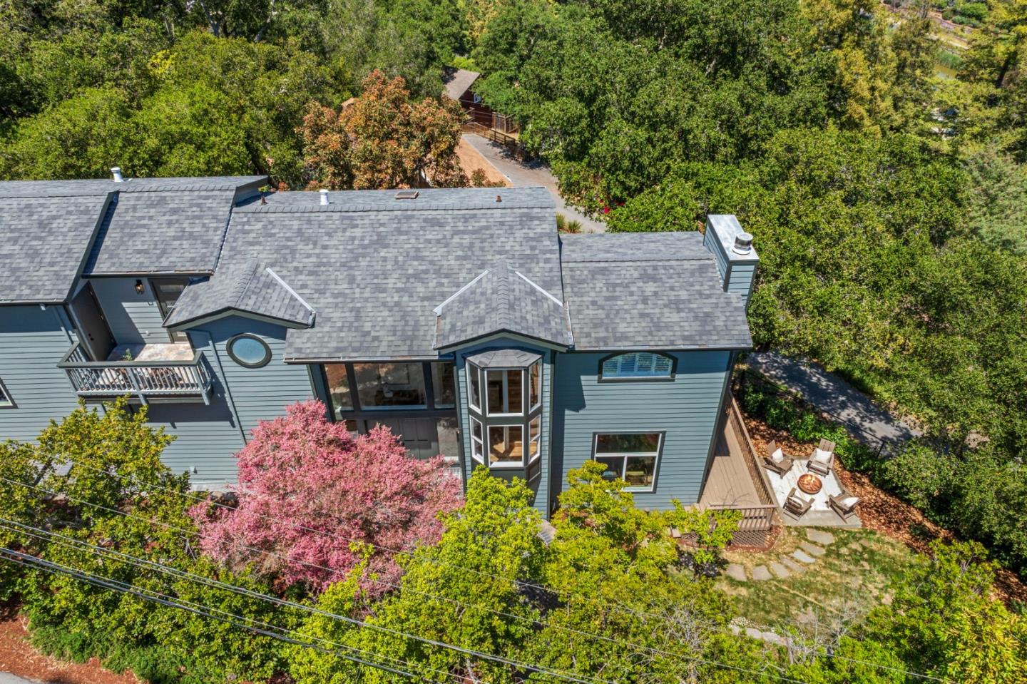 Detail Gallery Image 99 of 111 For 3554 Oak Knoll Dr, Redwood City,  CA 94062 - 3 Beds | 2/1 Baths