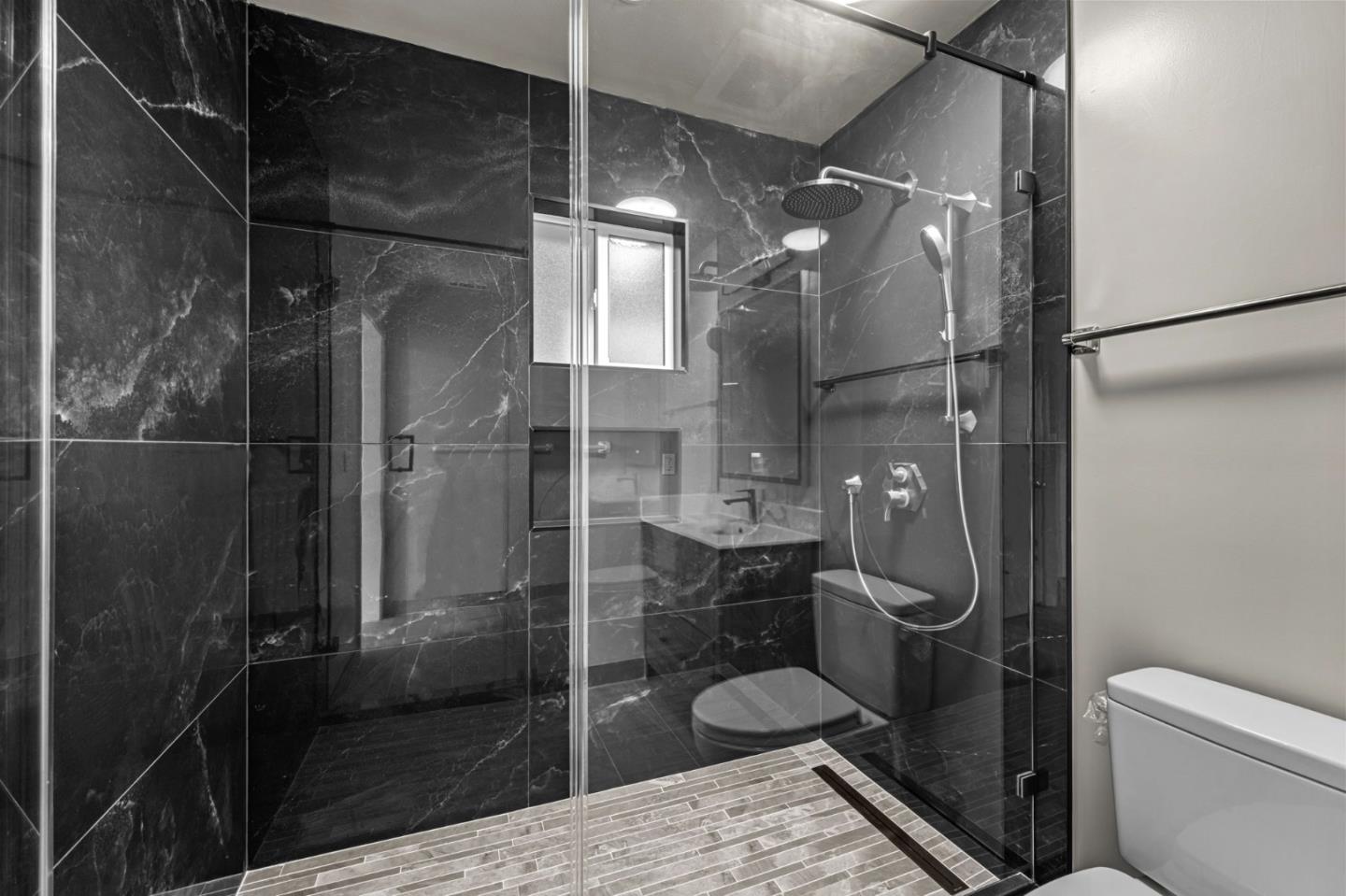 Detail Gallery Image 13 of 43 For 526 Redwood Ave, San Bruno,  CA 94066 - 3 Beds | 2 Baths