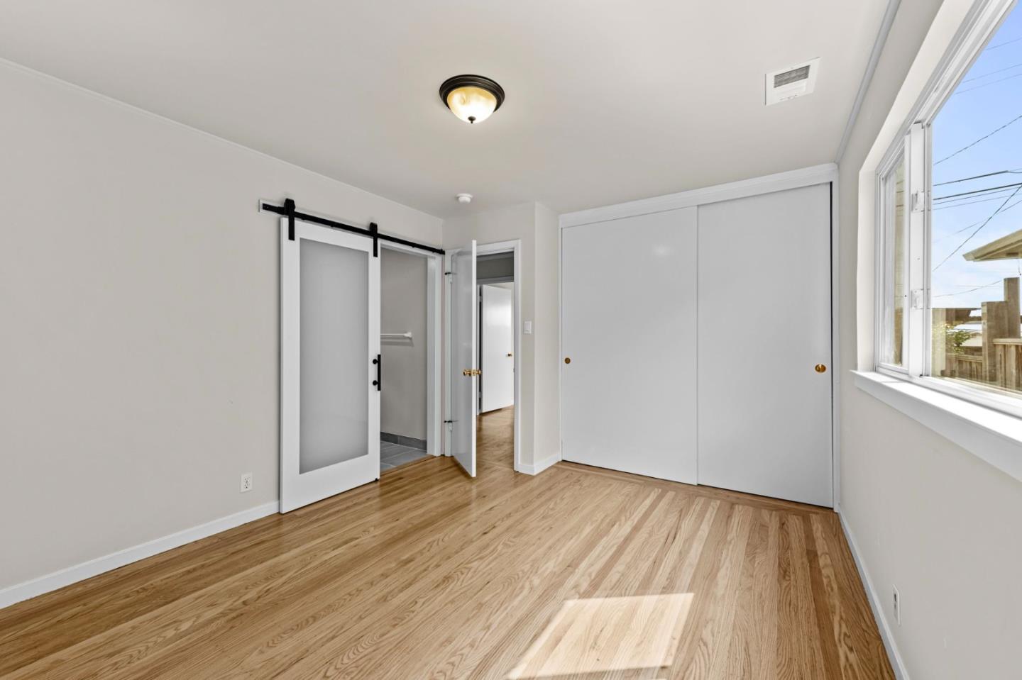 Detail Gallery Image 16 of 43 For 526 Redwood Ave, San Bruno,  CA 94066 - 3 Beds | 2 Baths