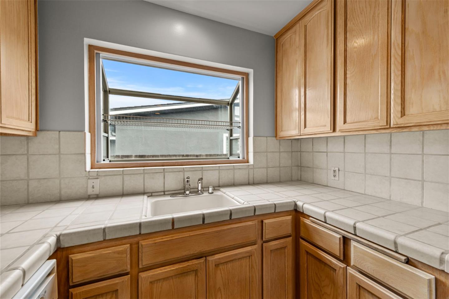 Detail Gallery Image 26 of 43 For 526 Redwood Ave, San Bruno,  CA 94066 - 3 Beds | 2 Baths