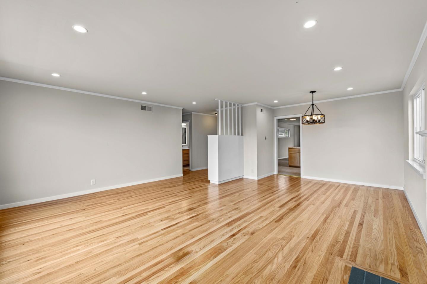 Detail Gallery Image 34 of 43 For 526 Redwood Ave, San Bruno,  CA 94066 - 3 Beds | 2 Baths
